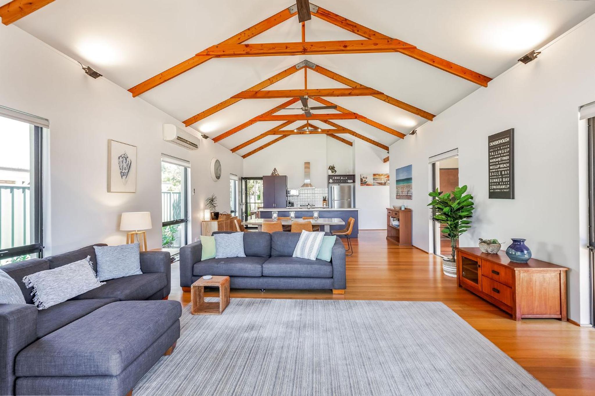 Three-Bedroom House photo 2