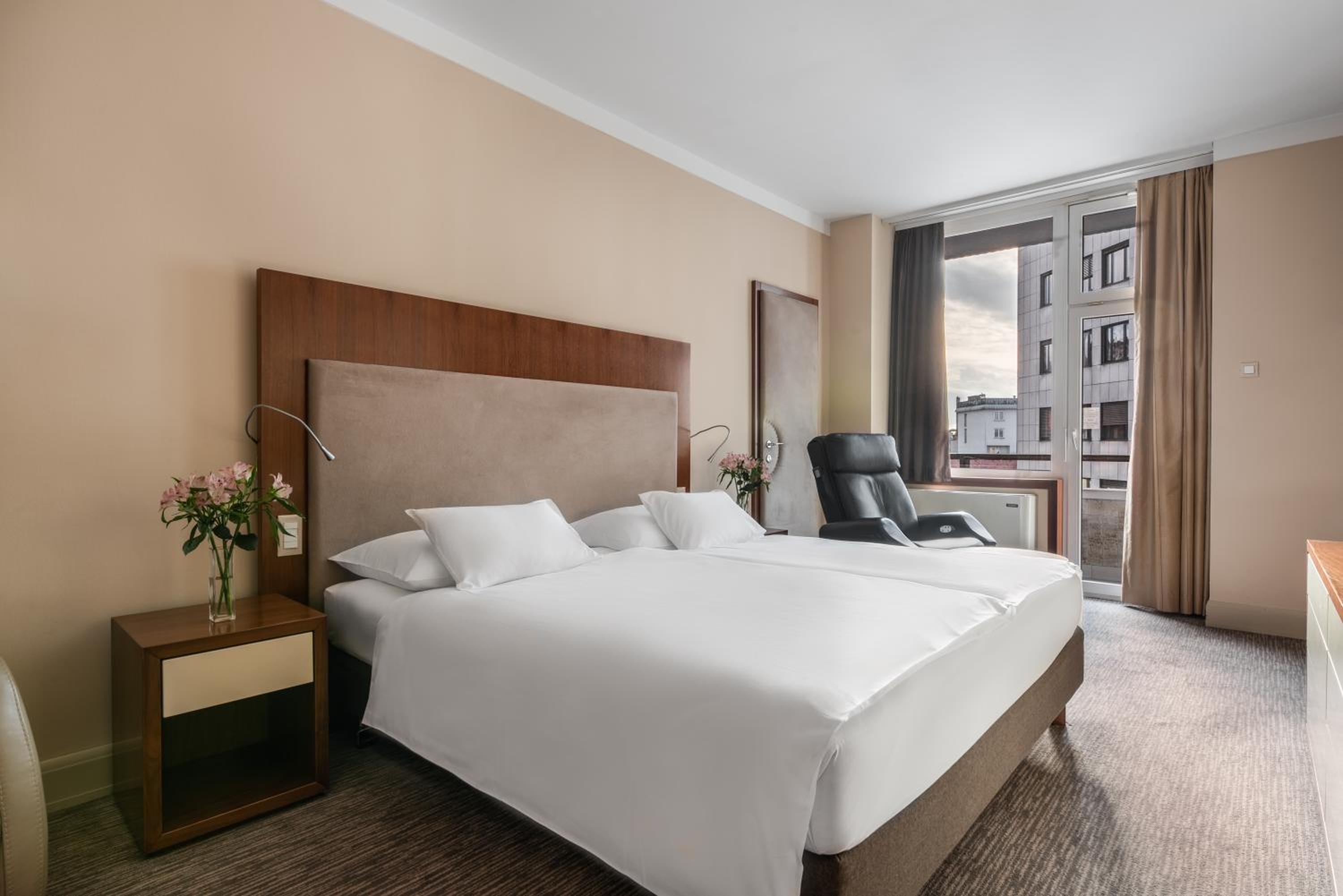 Executive Suite photo 1