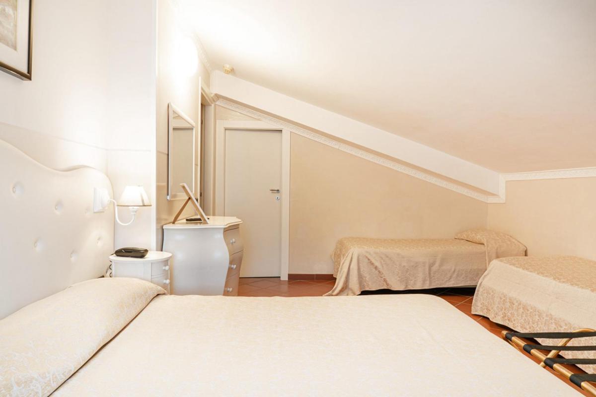 Quadruple Room photo 2