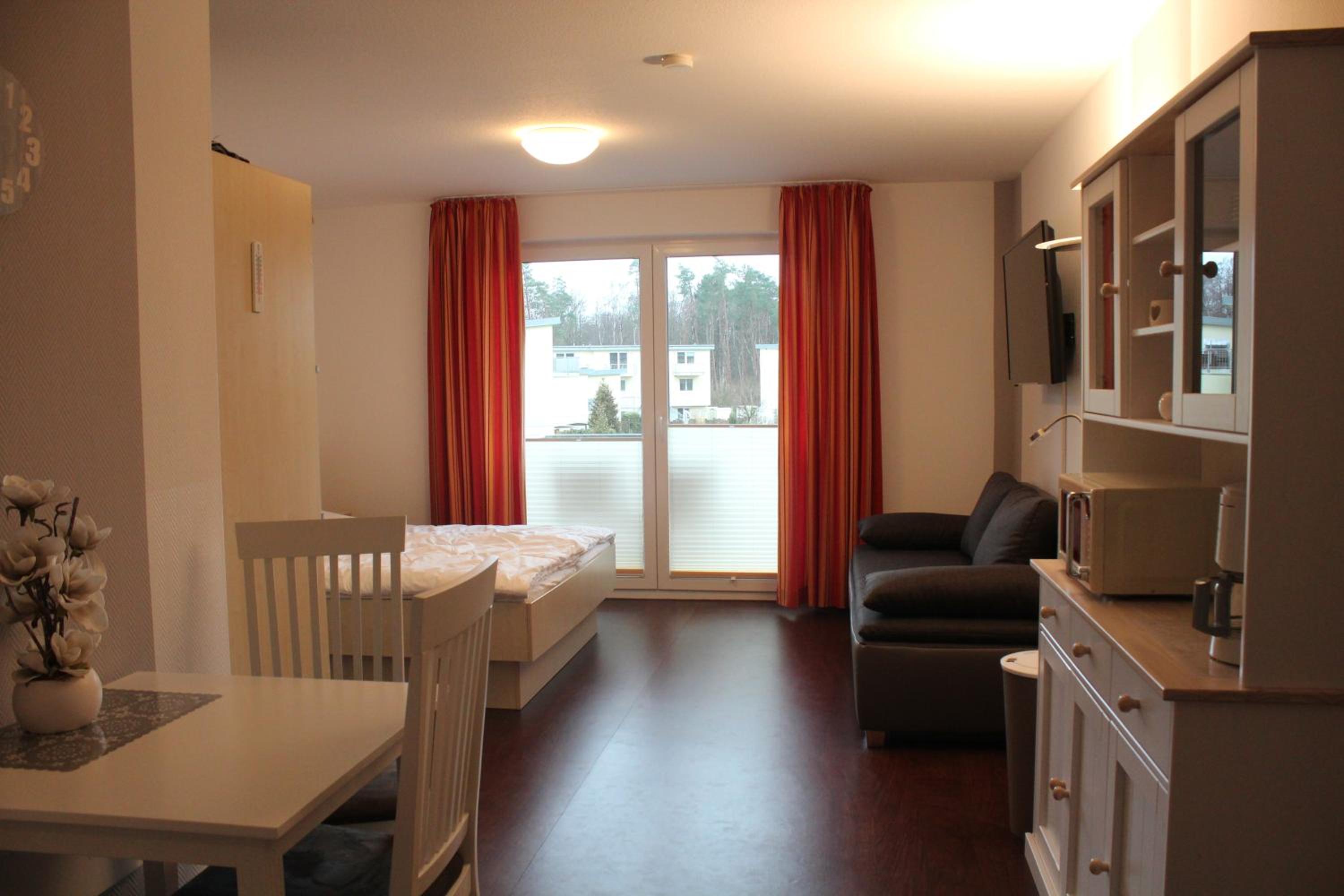 One-Bedroom Apartment photo 1