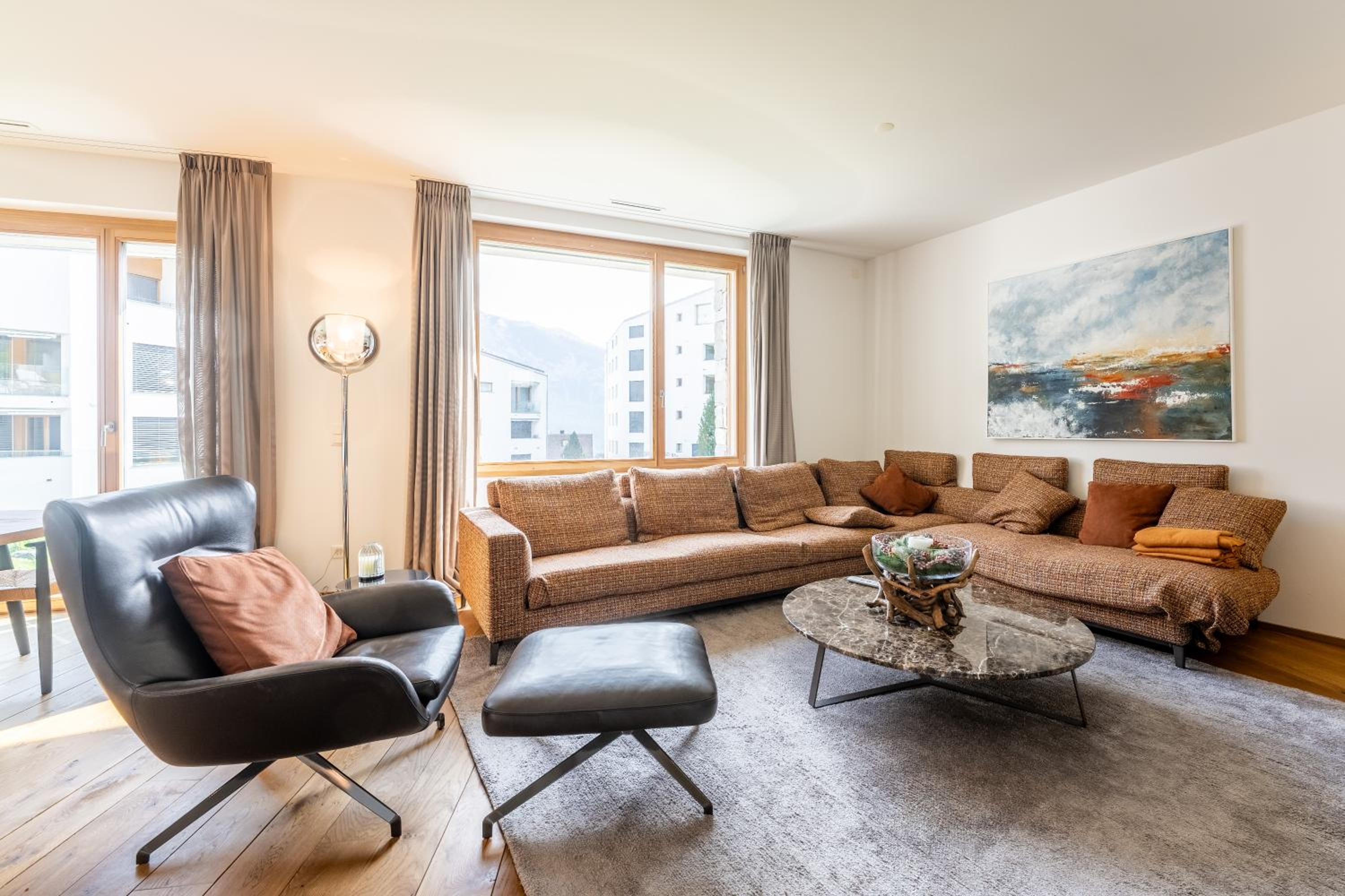 Apartment - Split Level photo 1