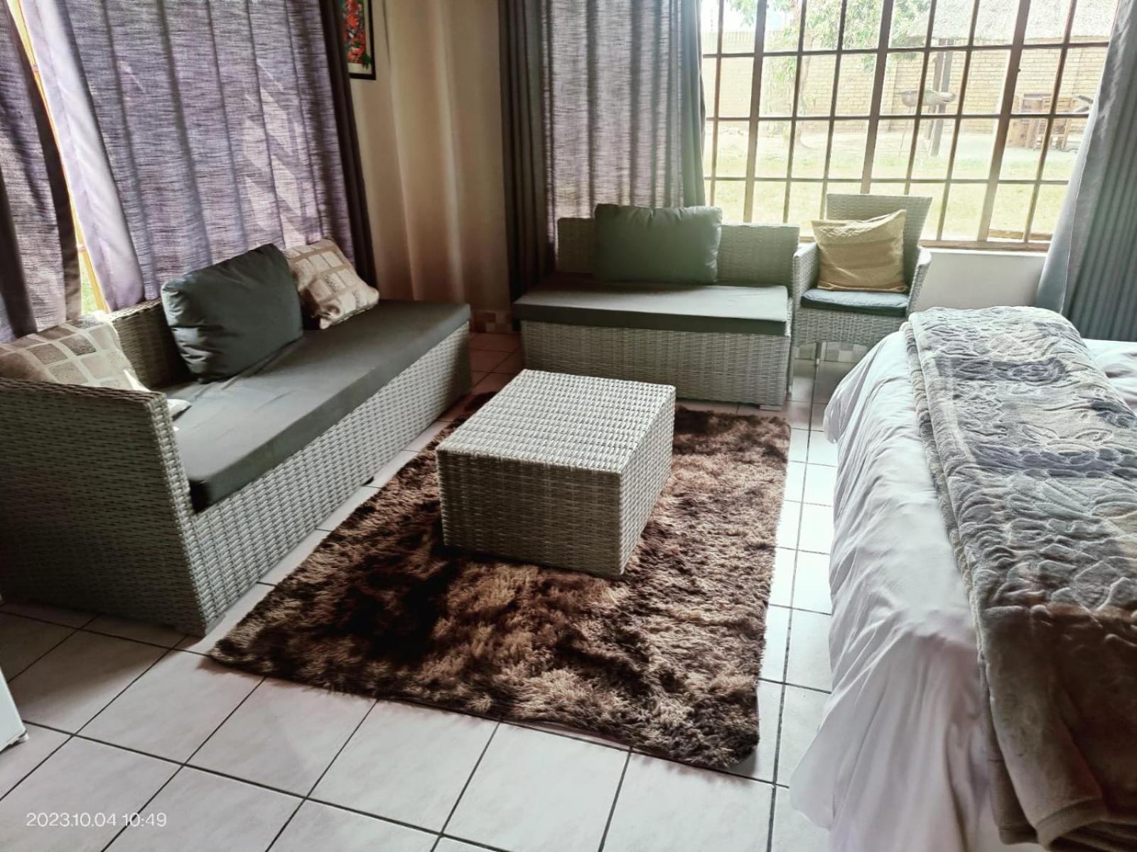 Queen Room photo 3