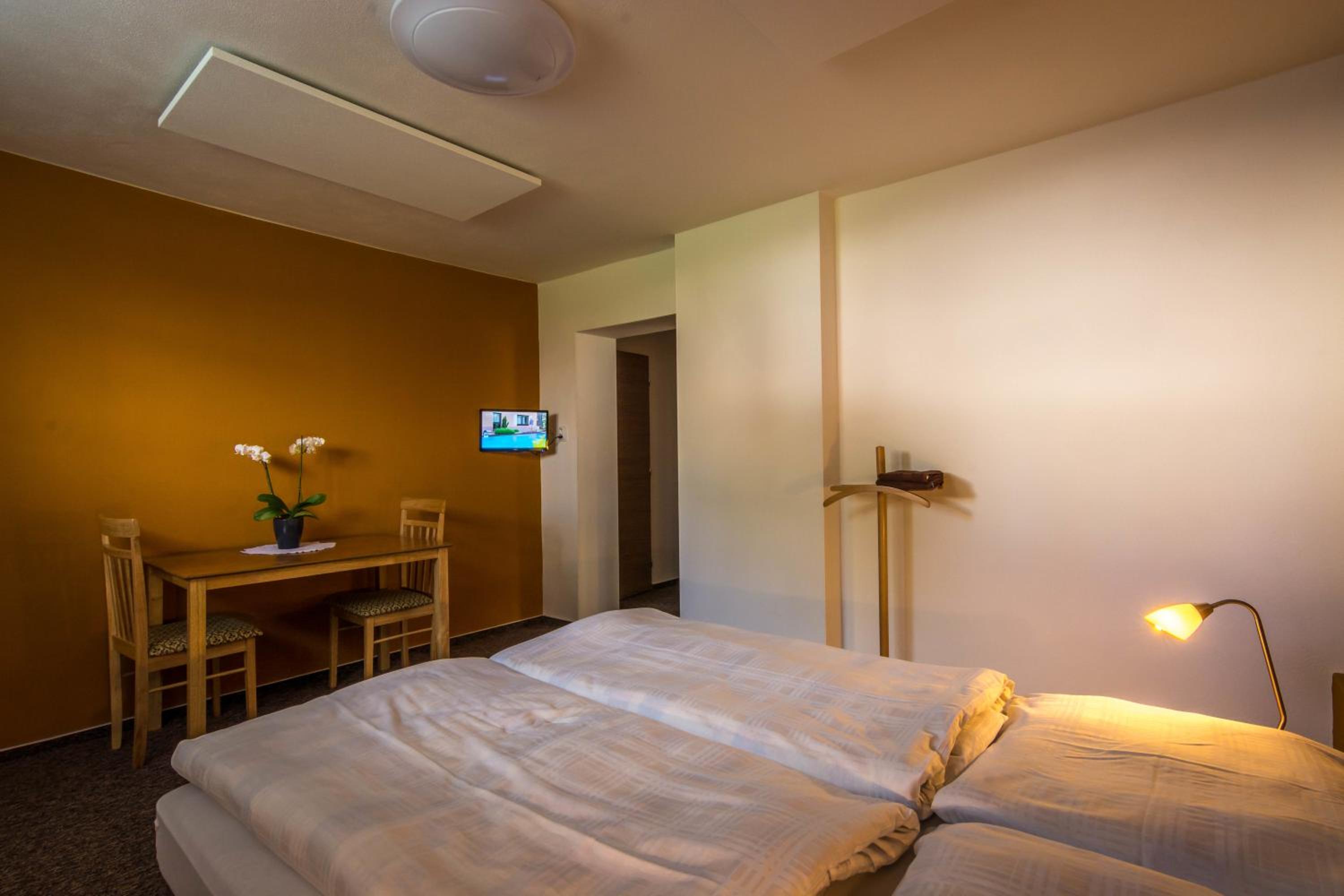 Standard Double Room photo 2