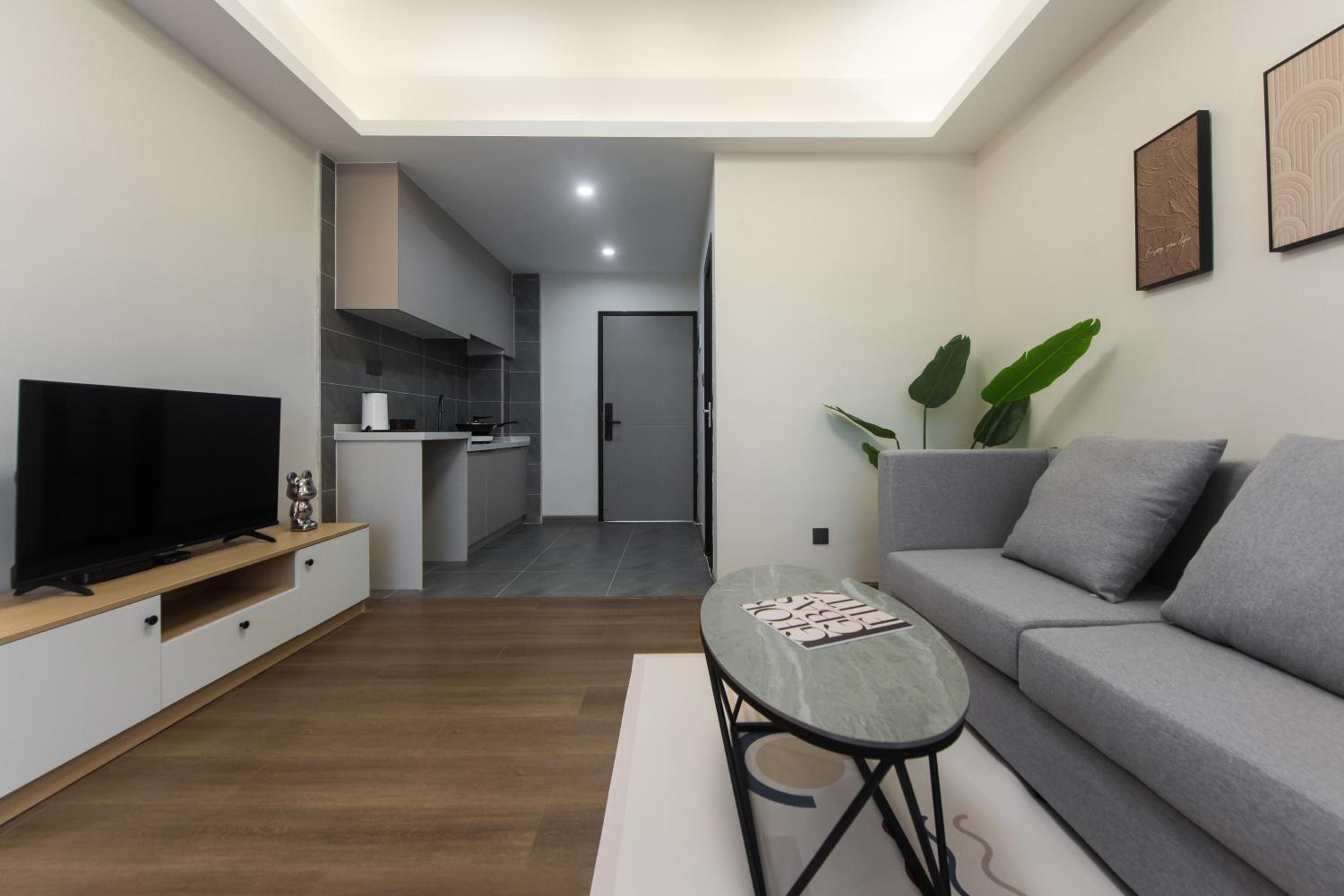 Comfortable Two-bedroom Suite