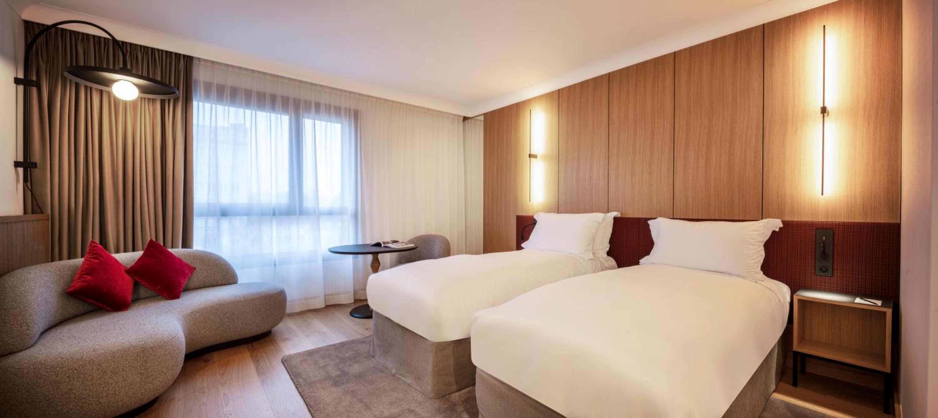 Deluxe Twin Room with Garden View - Photo 3
