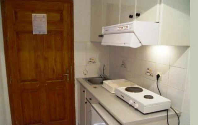 Studio (3 Adults) - Photo 7
