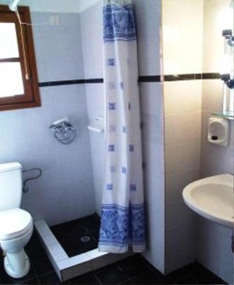 Studio (3 Adults) - Photo 8