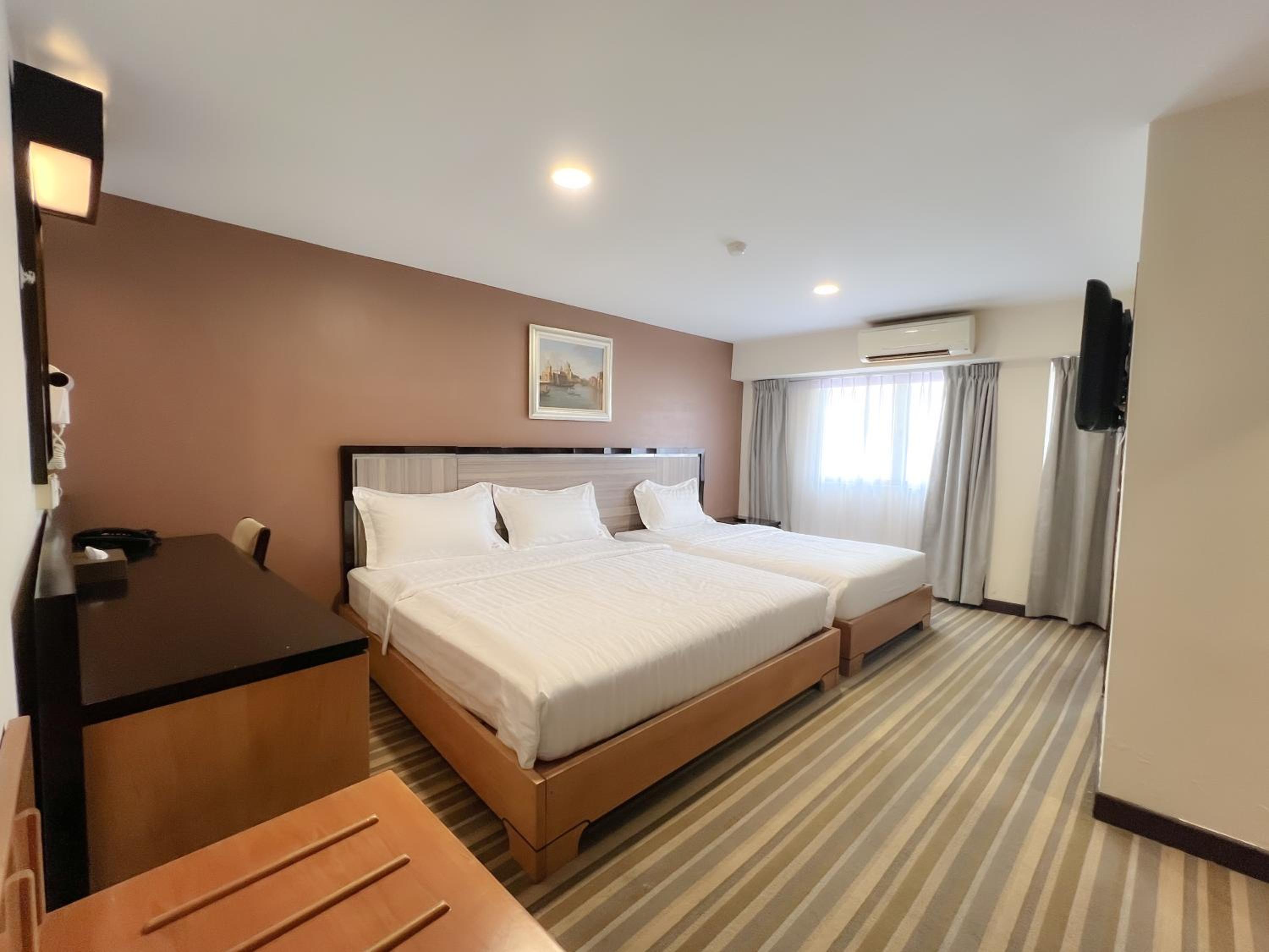 Superior Triple Room - Photo 2