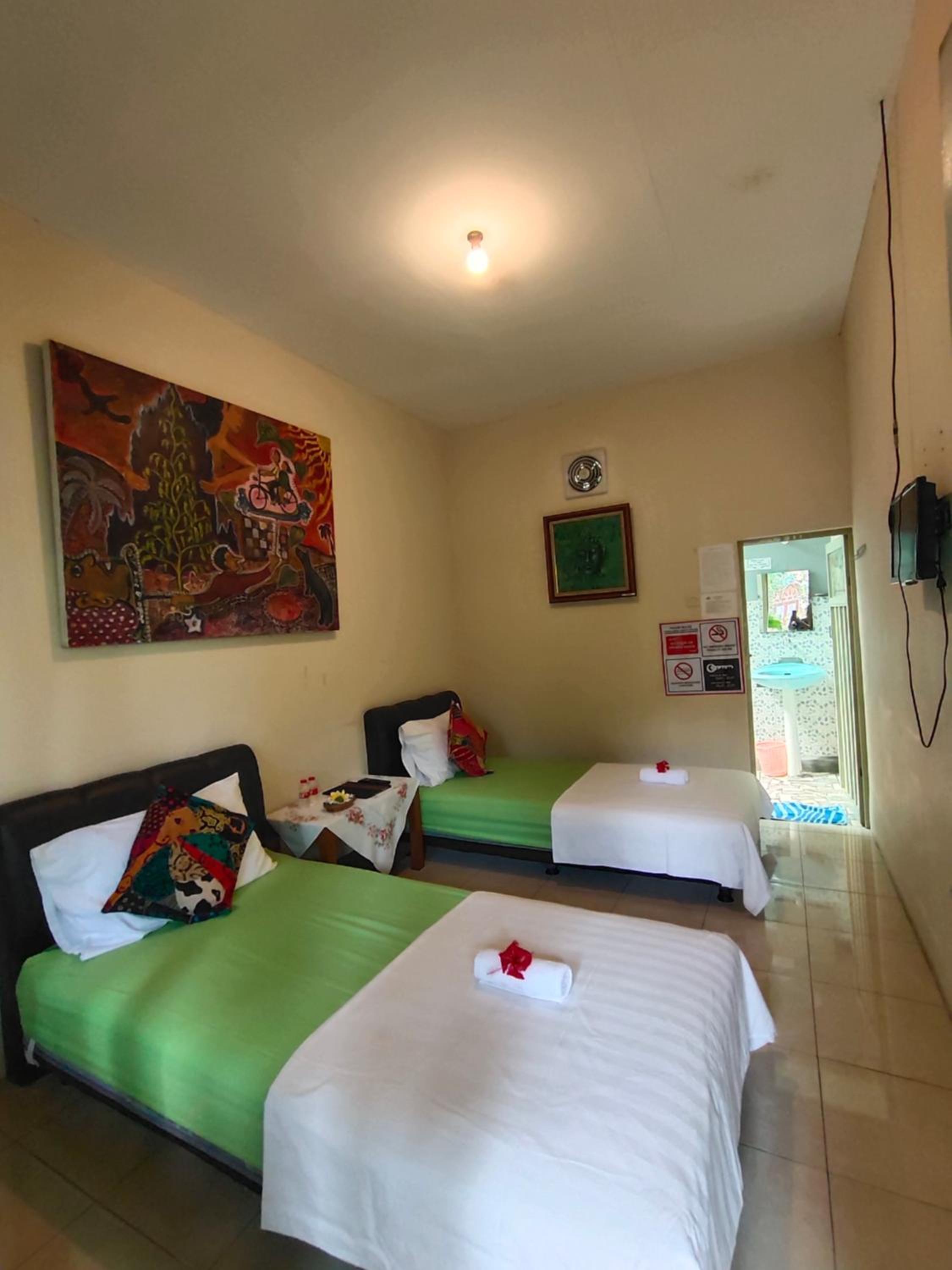 Standard Twin Room - Photo 3