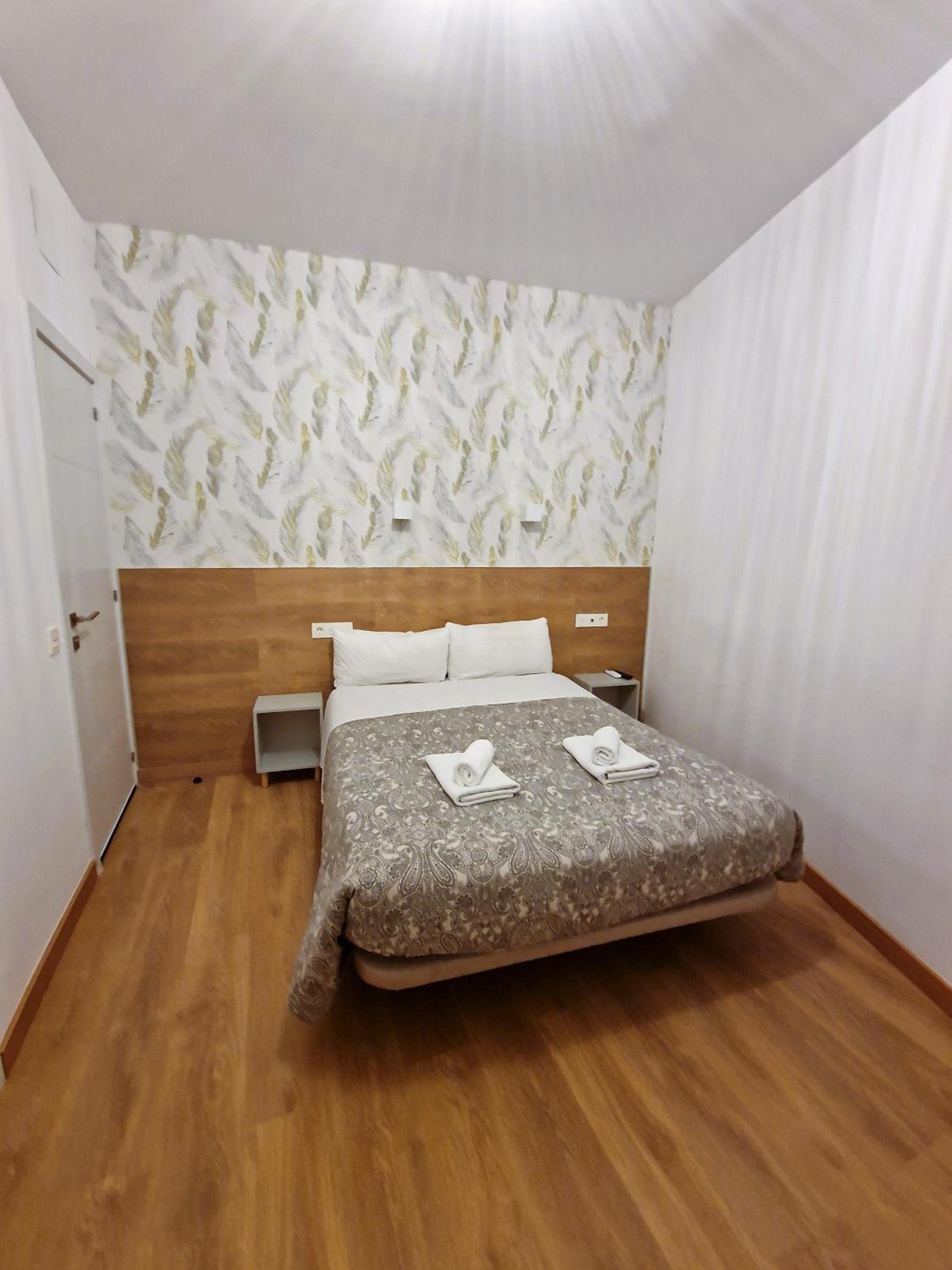Economy Double Room - Photo 3