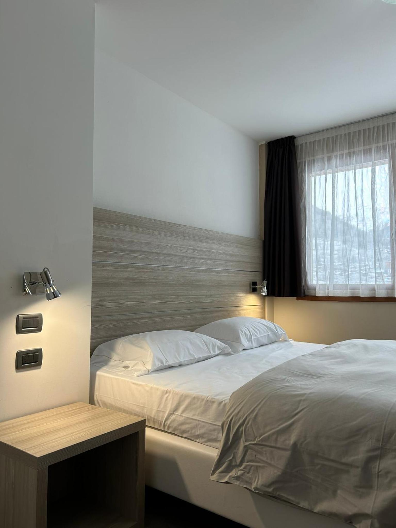 One-Bedroom Apartment - Photo 1