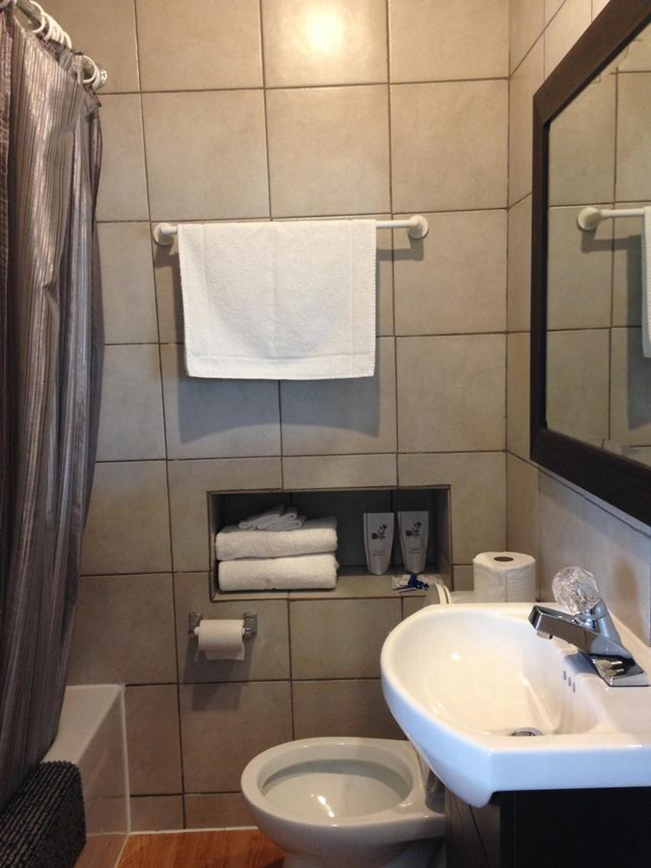 Small Double Room photo 1