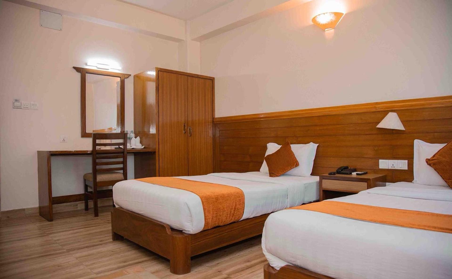 Deluxe Double or Twin Room with Mountain View - Photo 6
