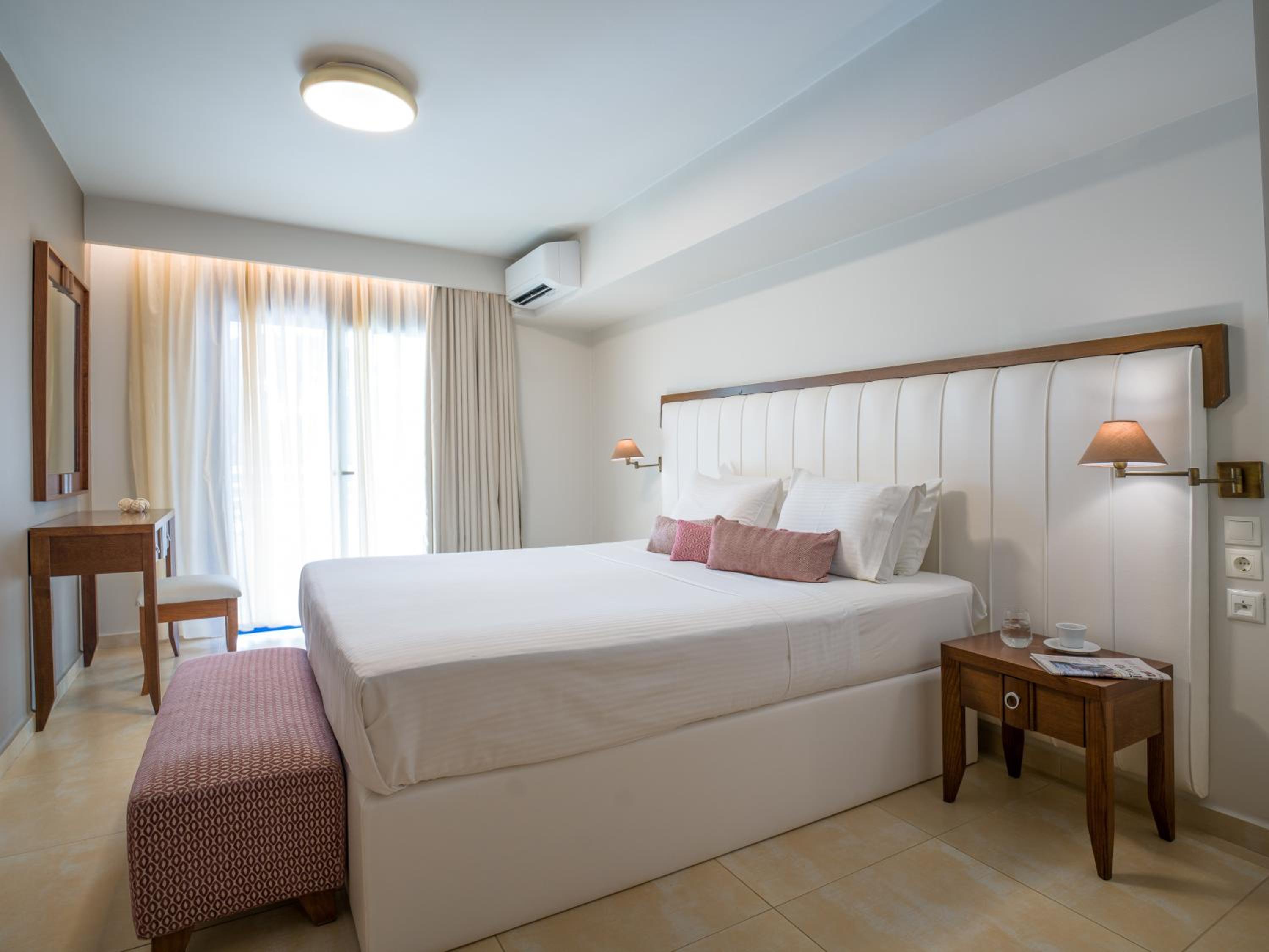 Executive Double Room with Sea View - Photo 1