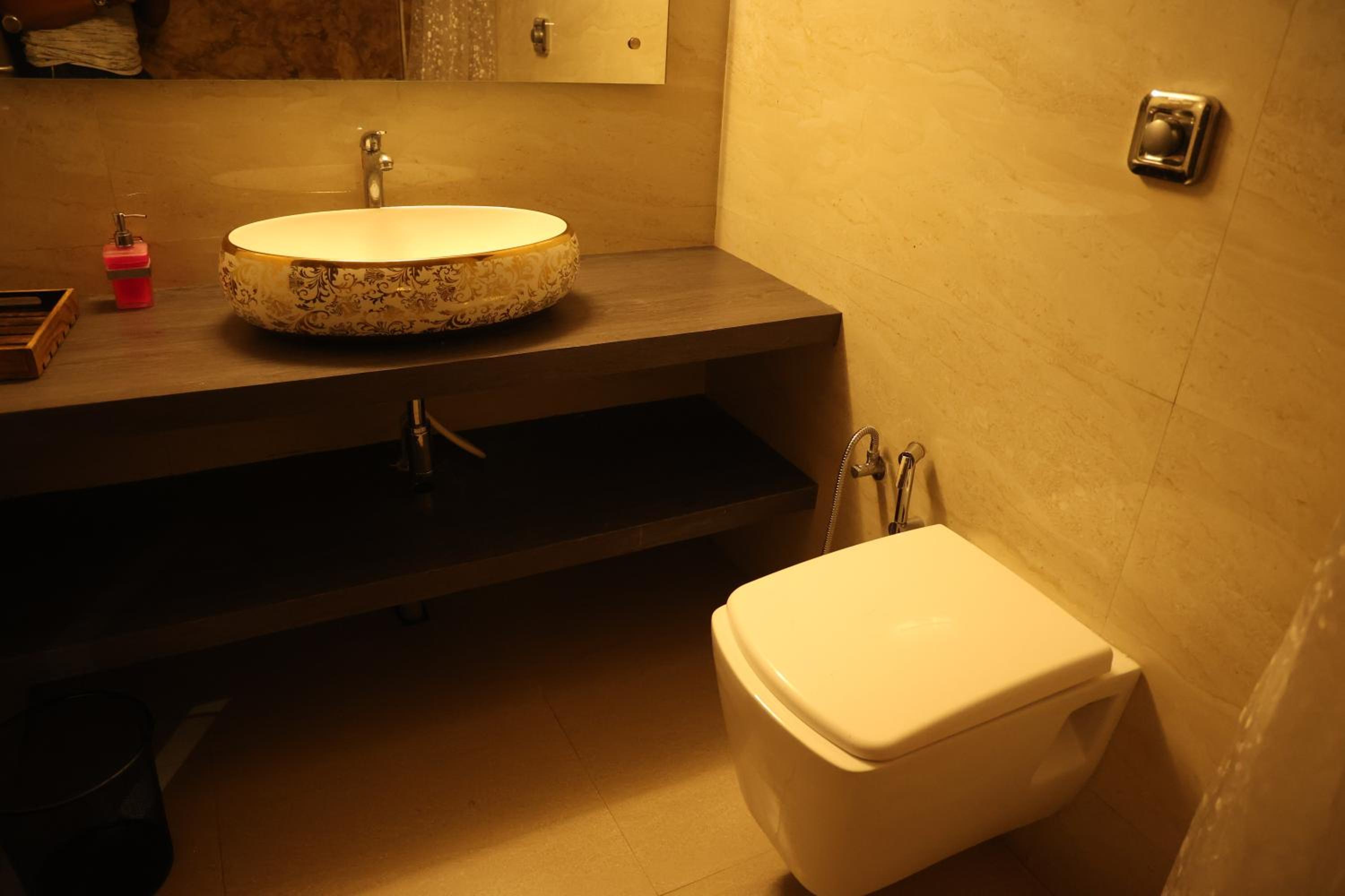 Deluxe Quadruple Room - Photo 7