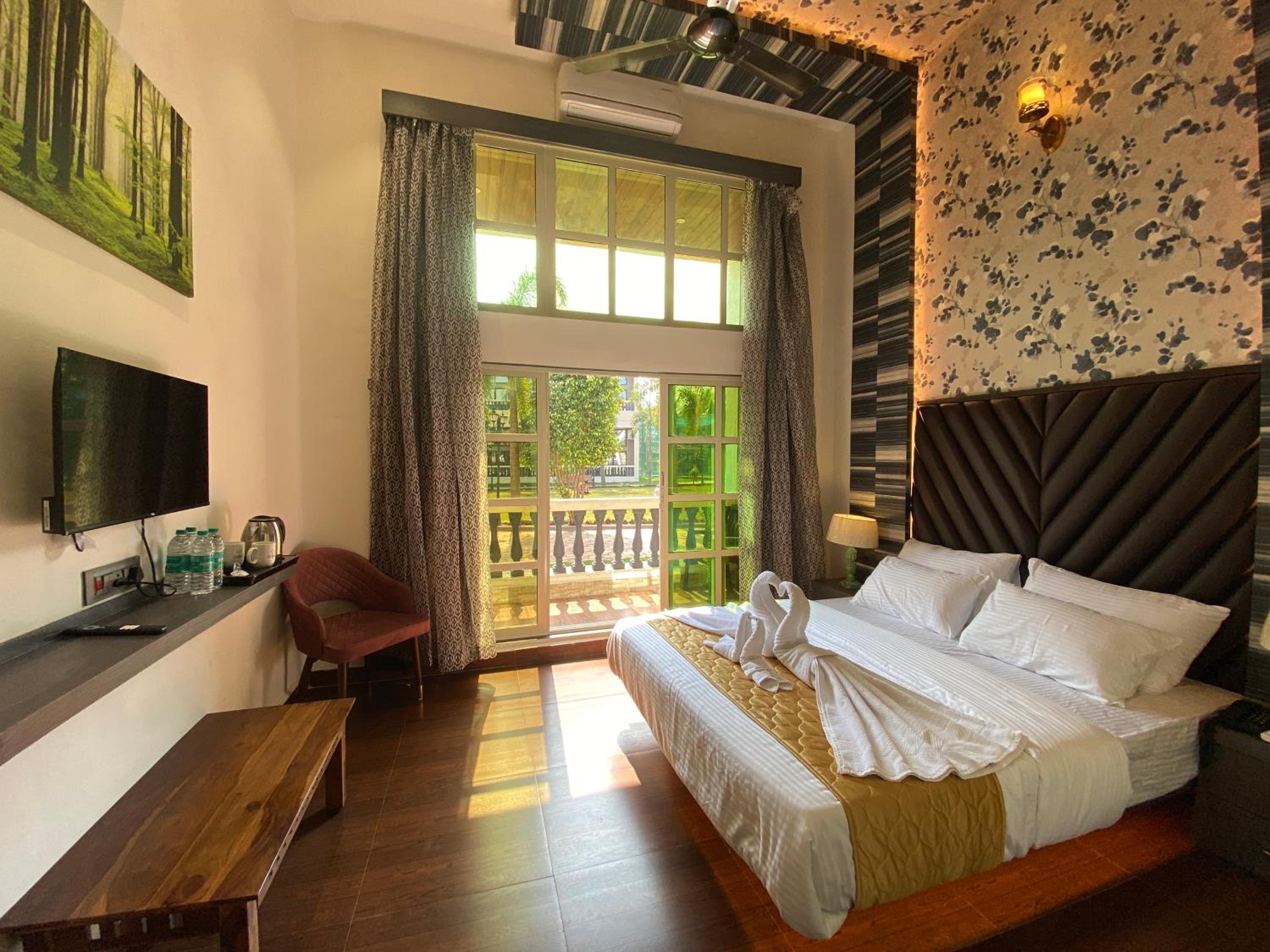 Deluxe Quadruple Room - Photo 1