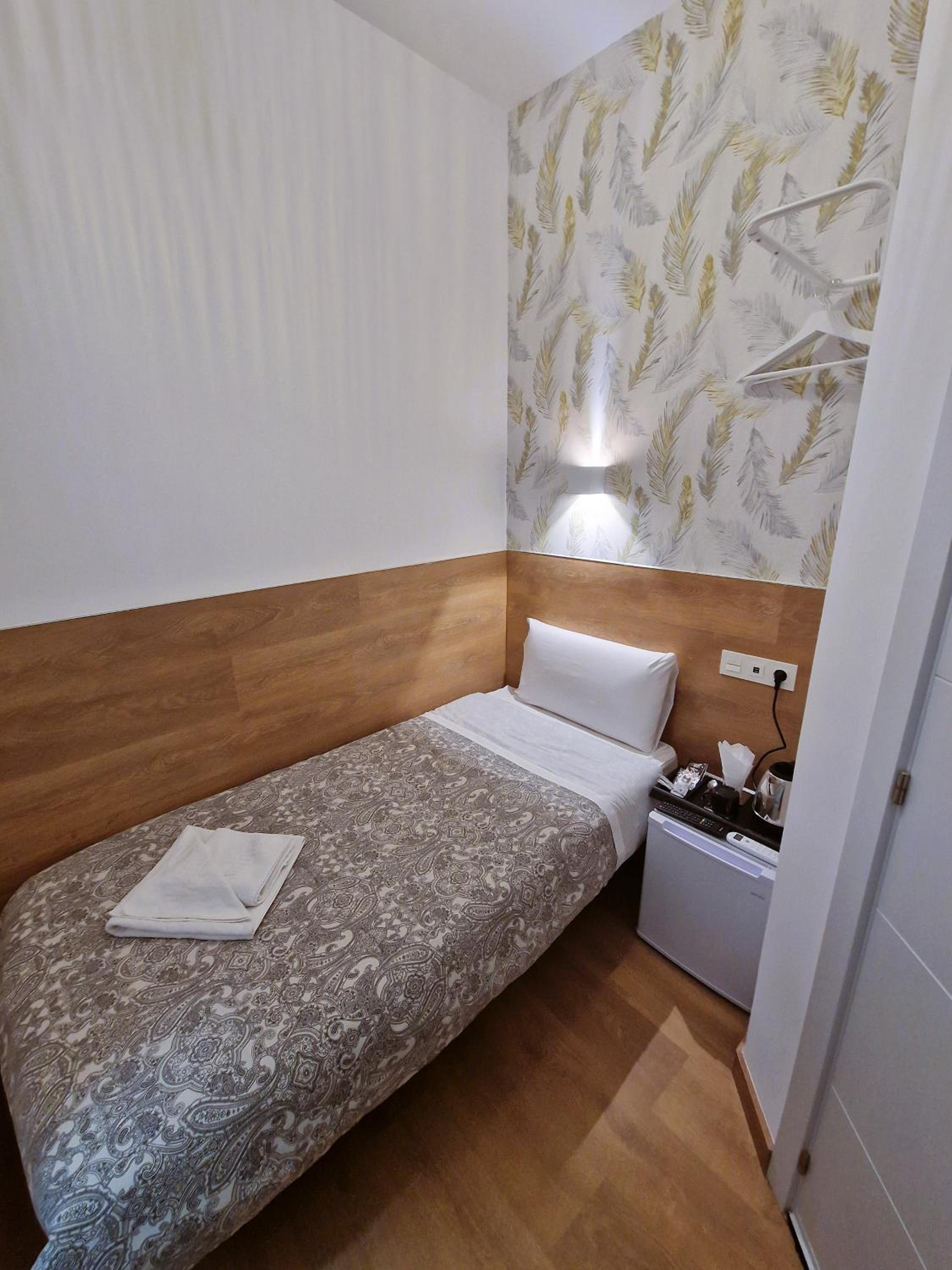 Interior Small Single Room photo 3