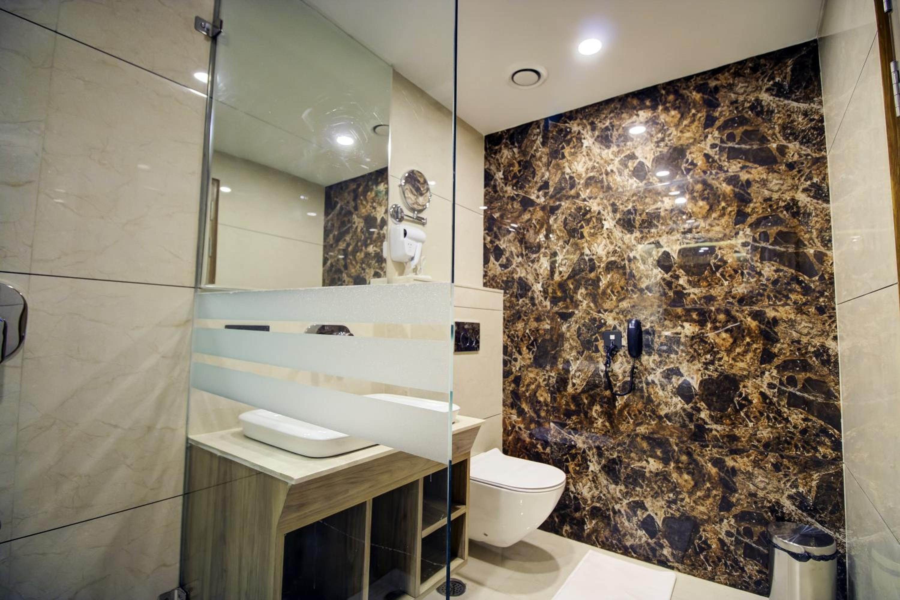 Superior Double or Twin Room - Photo 3