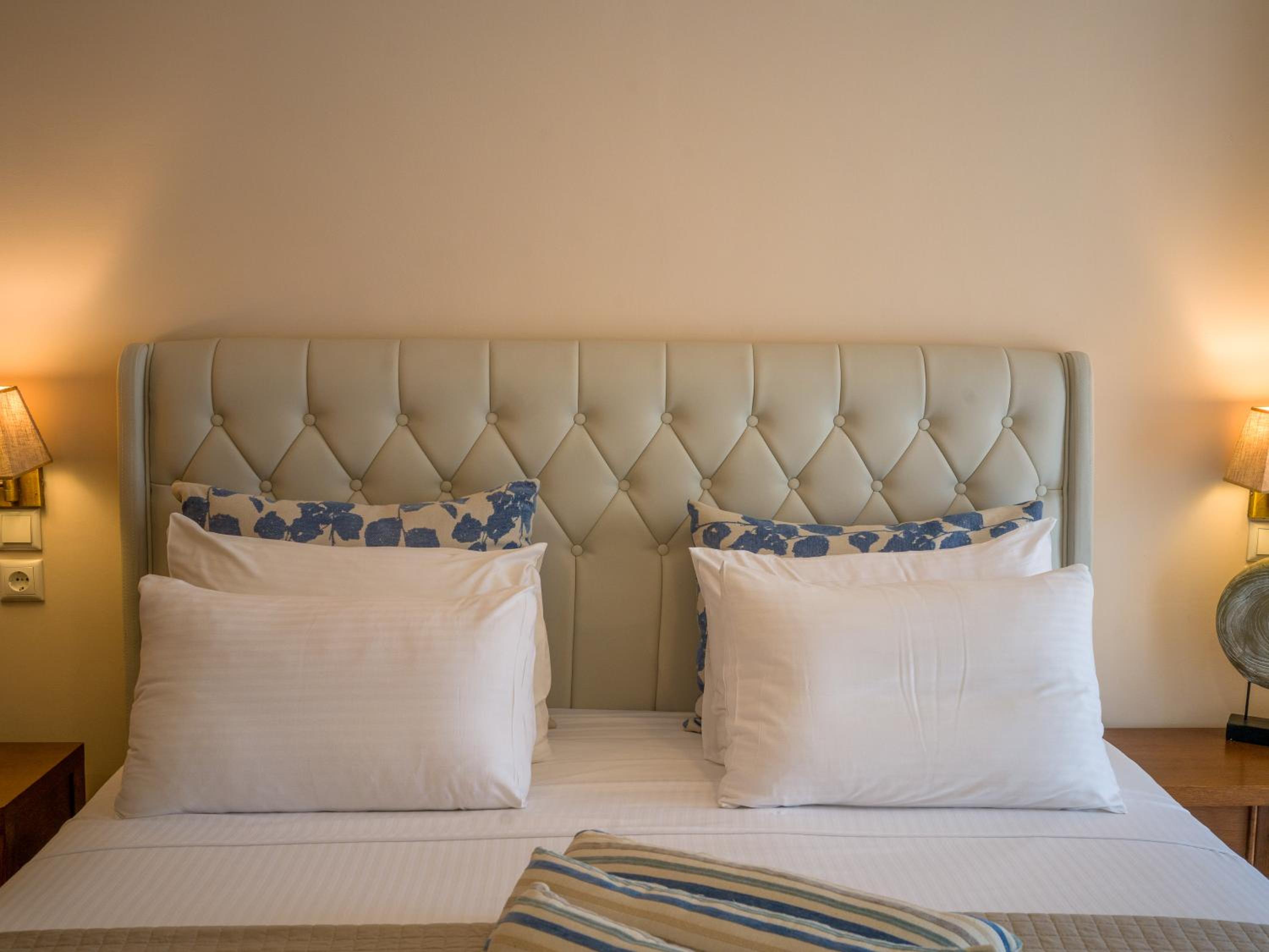 Standard Double Room - Photo 8