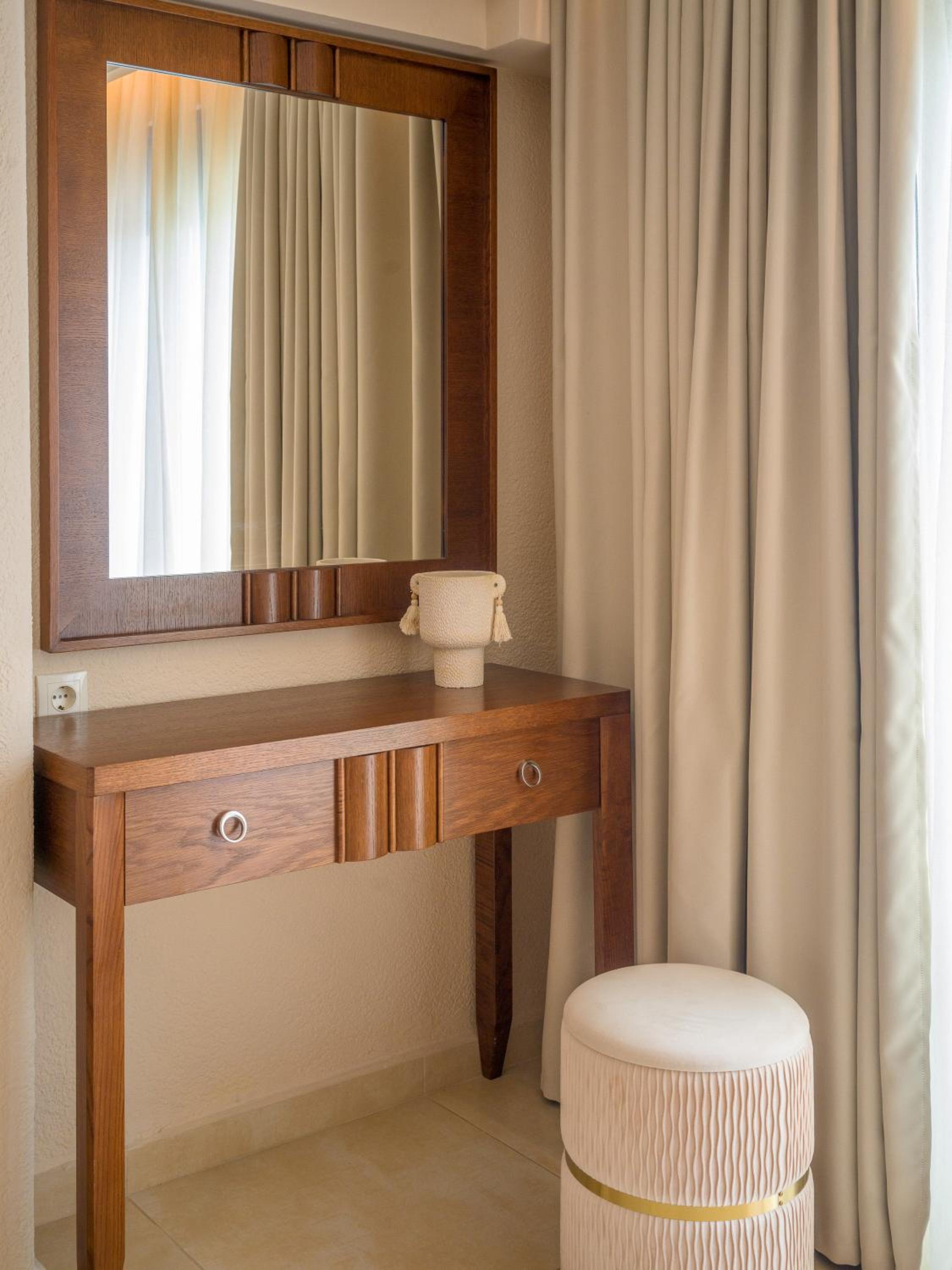 Standard Double Room - Photo 6