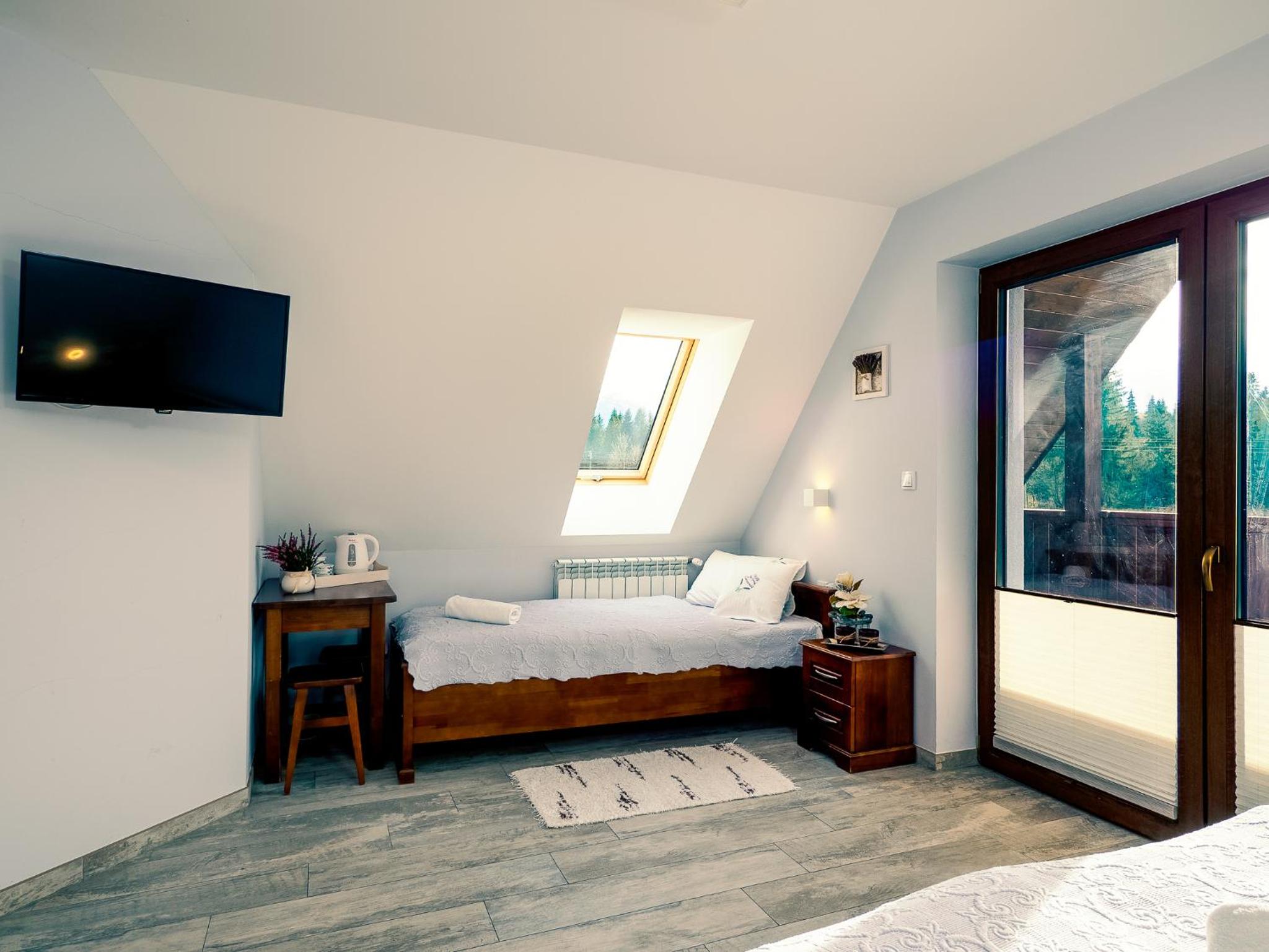 Triple Room with Mountain View photo 2