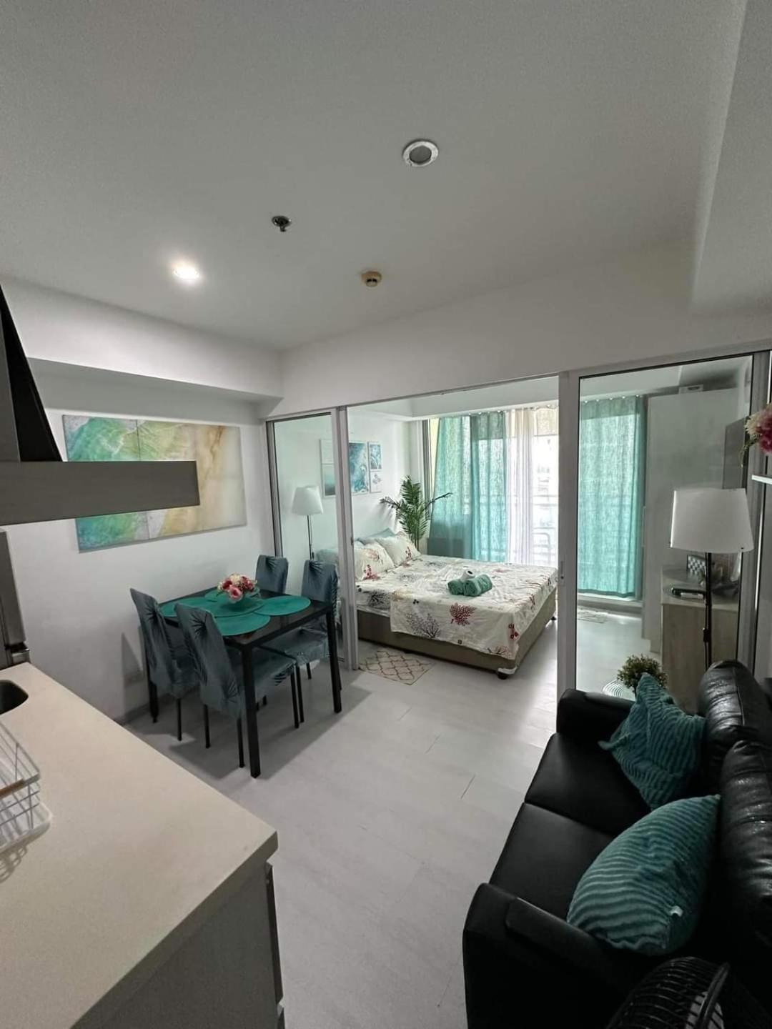 Three-Bedroom Apartment photo 1