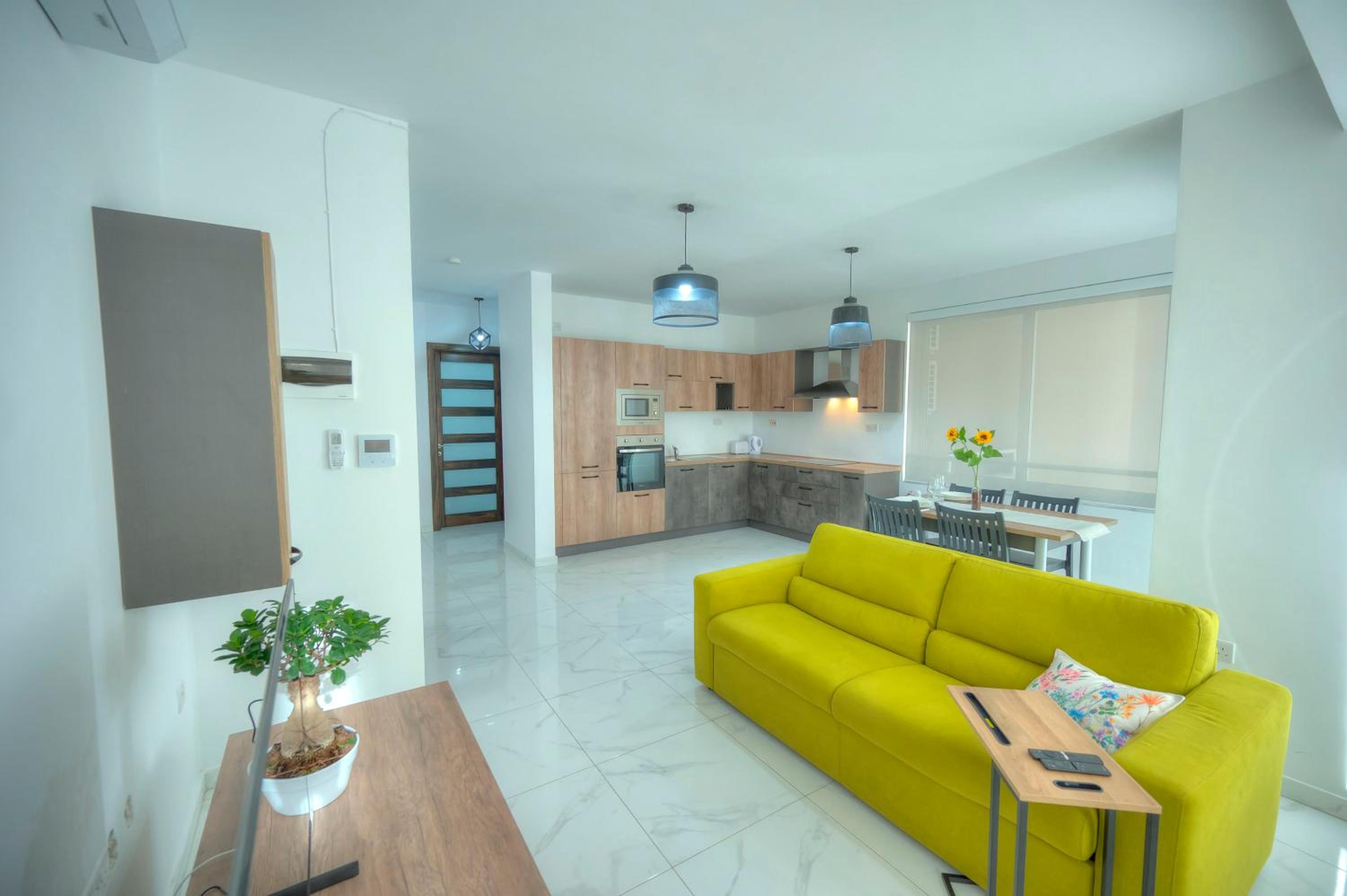 One-Bedroom Apartment