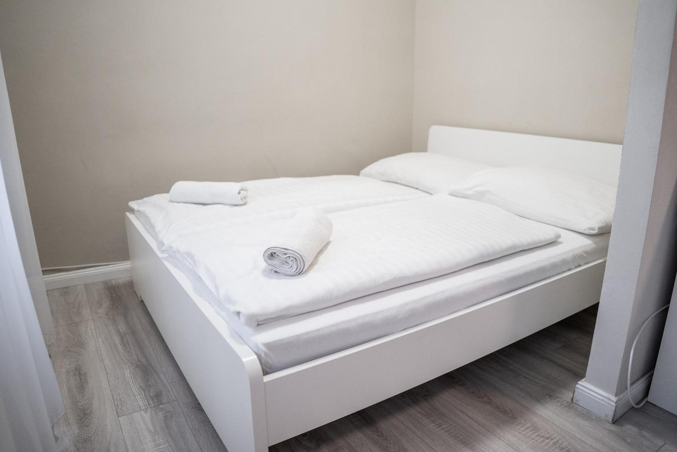 One-Bedroom Apartment - Photo 8