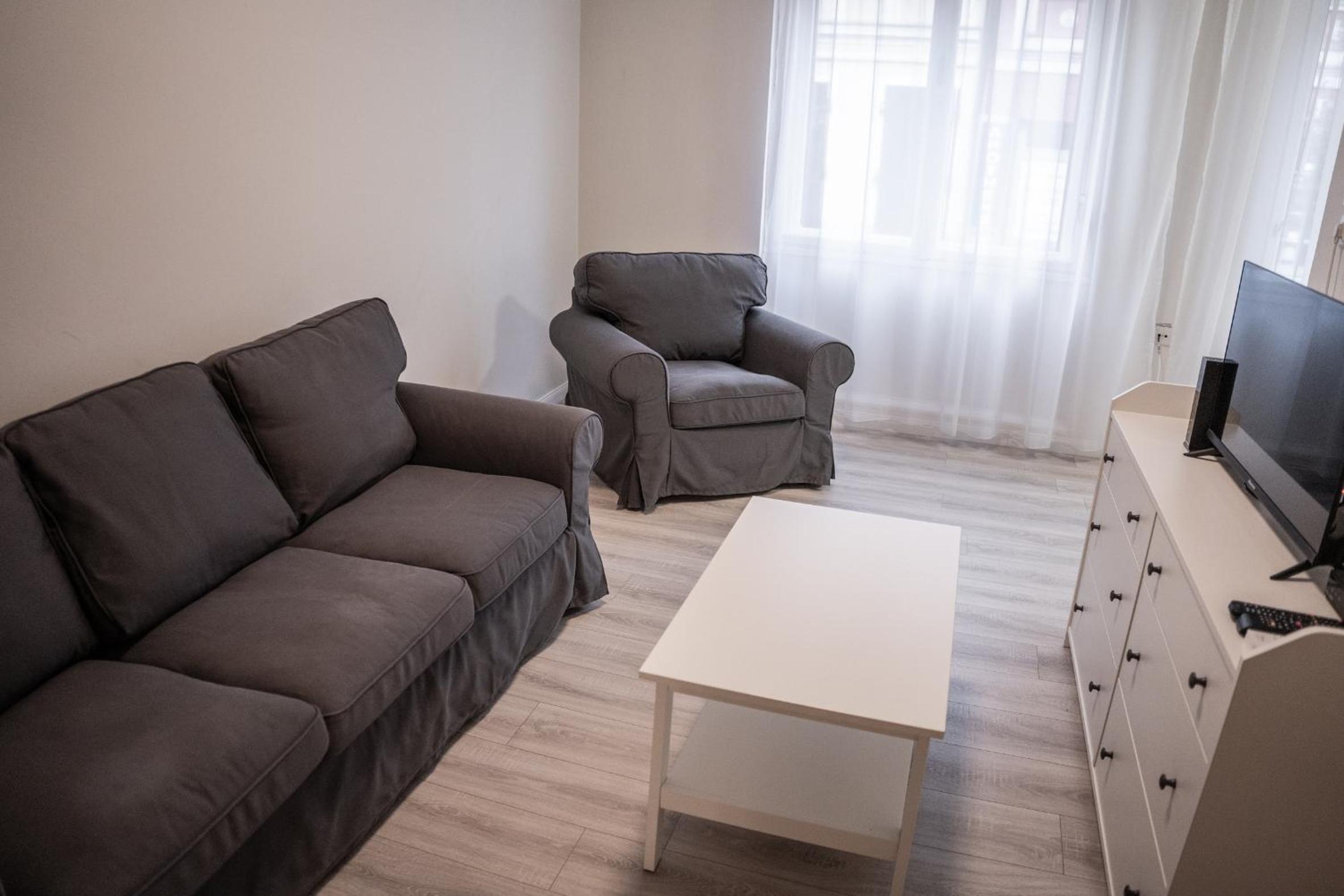 One-Bedroom Apartment - Photo 13