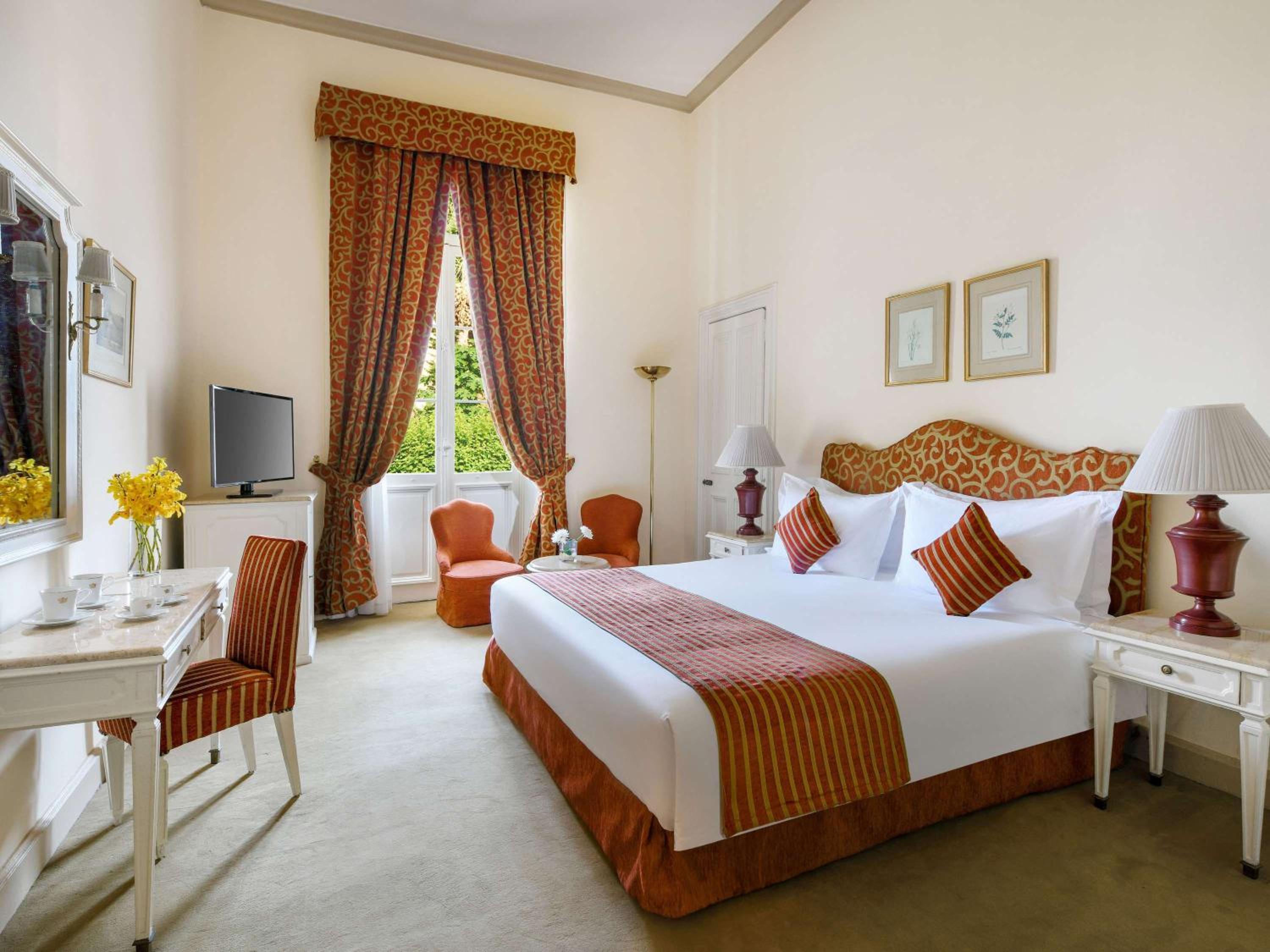 Superior King Room with View photo 1