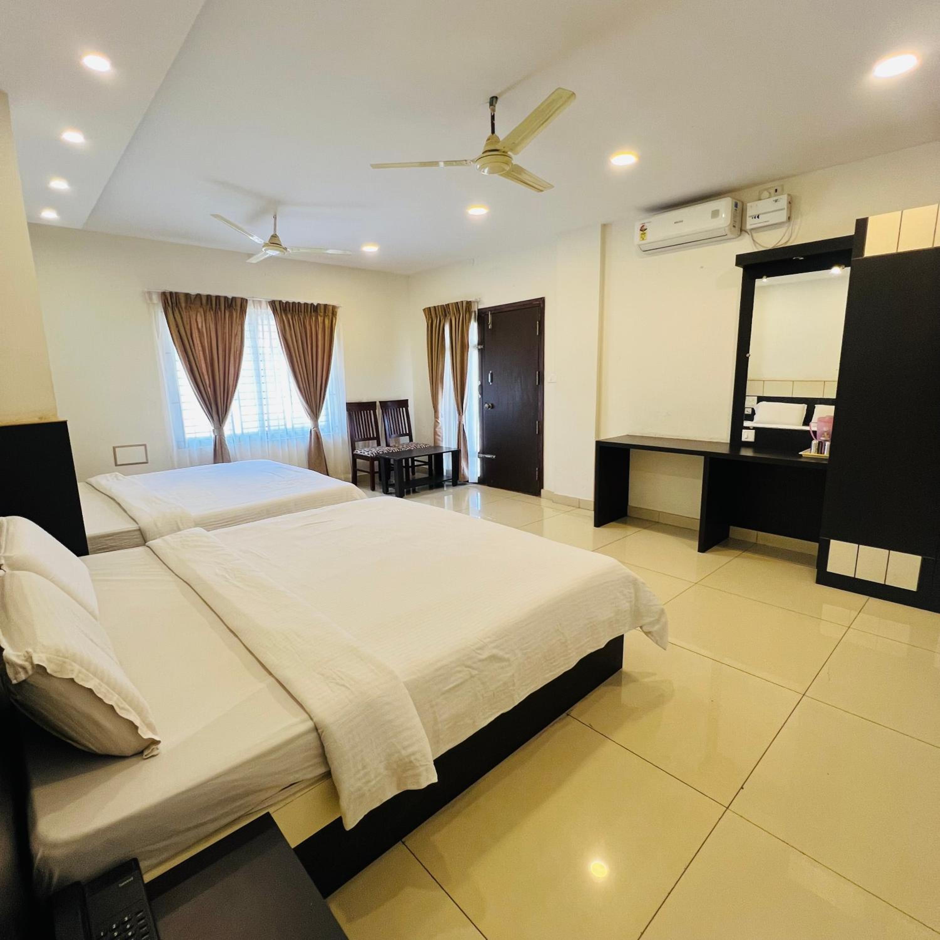 Standard Quadruple Room