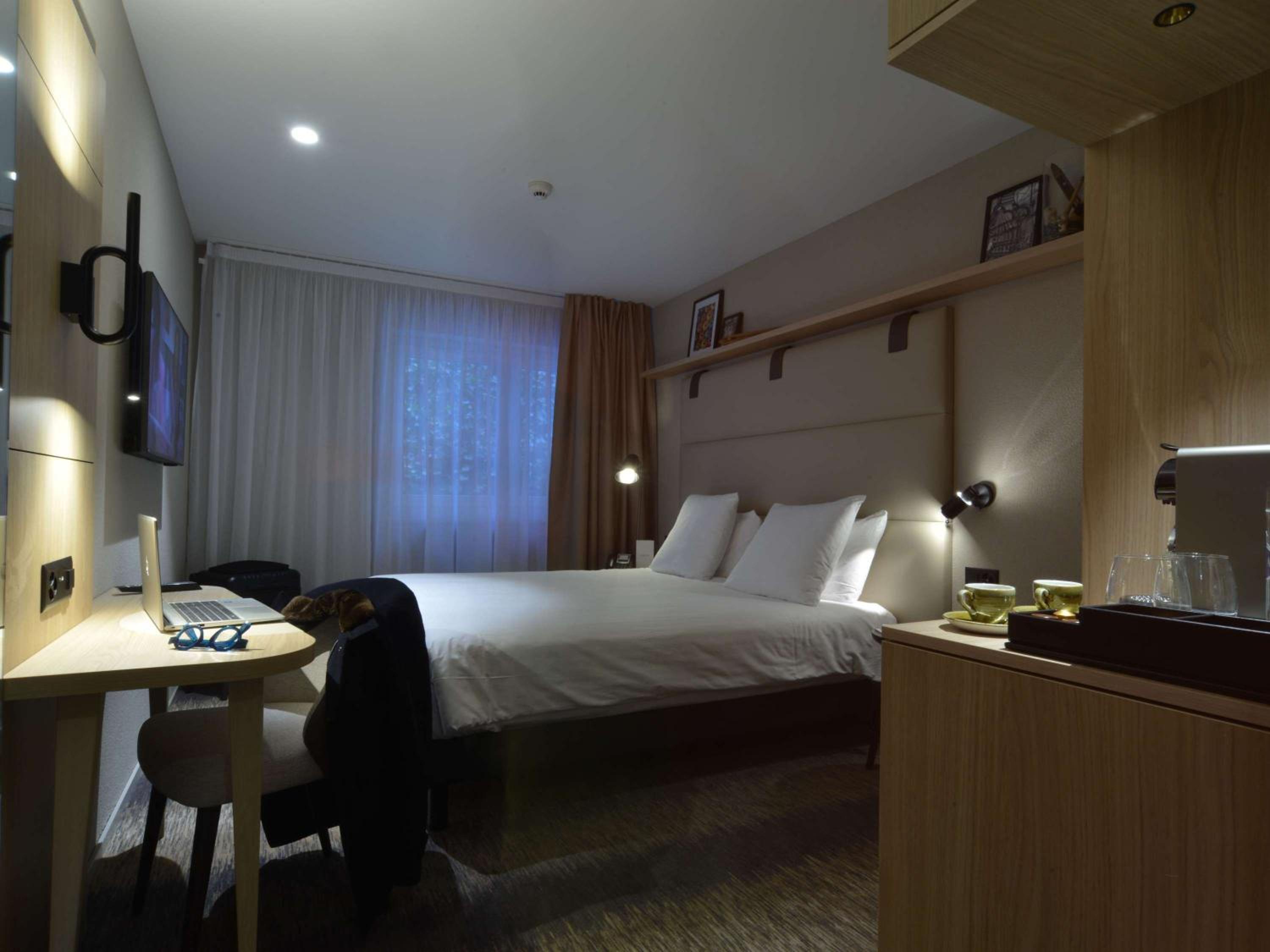 Superior King Room photo 2