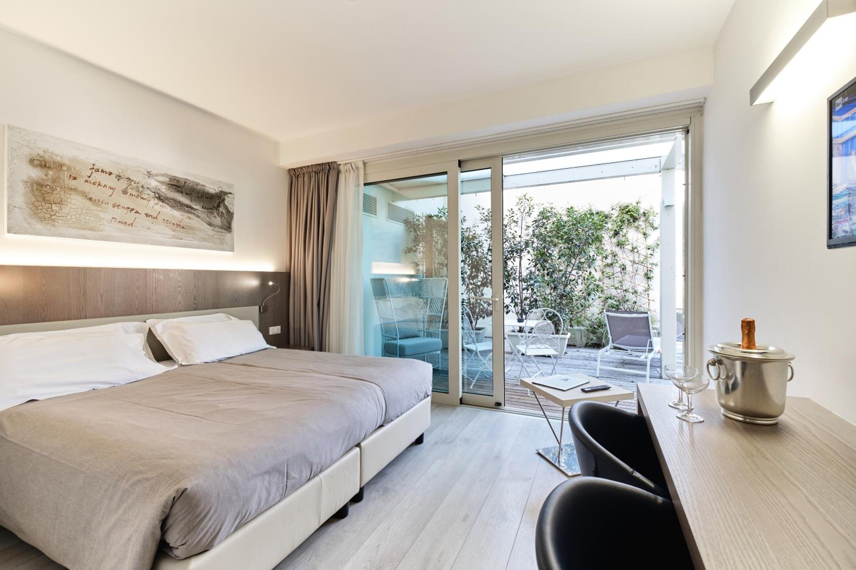 Double or Twin Room with Garden View