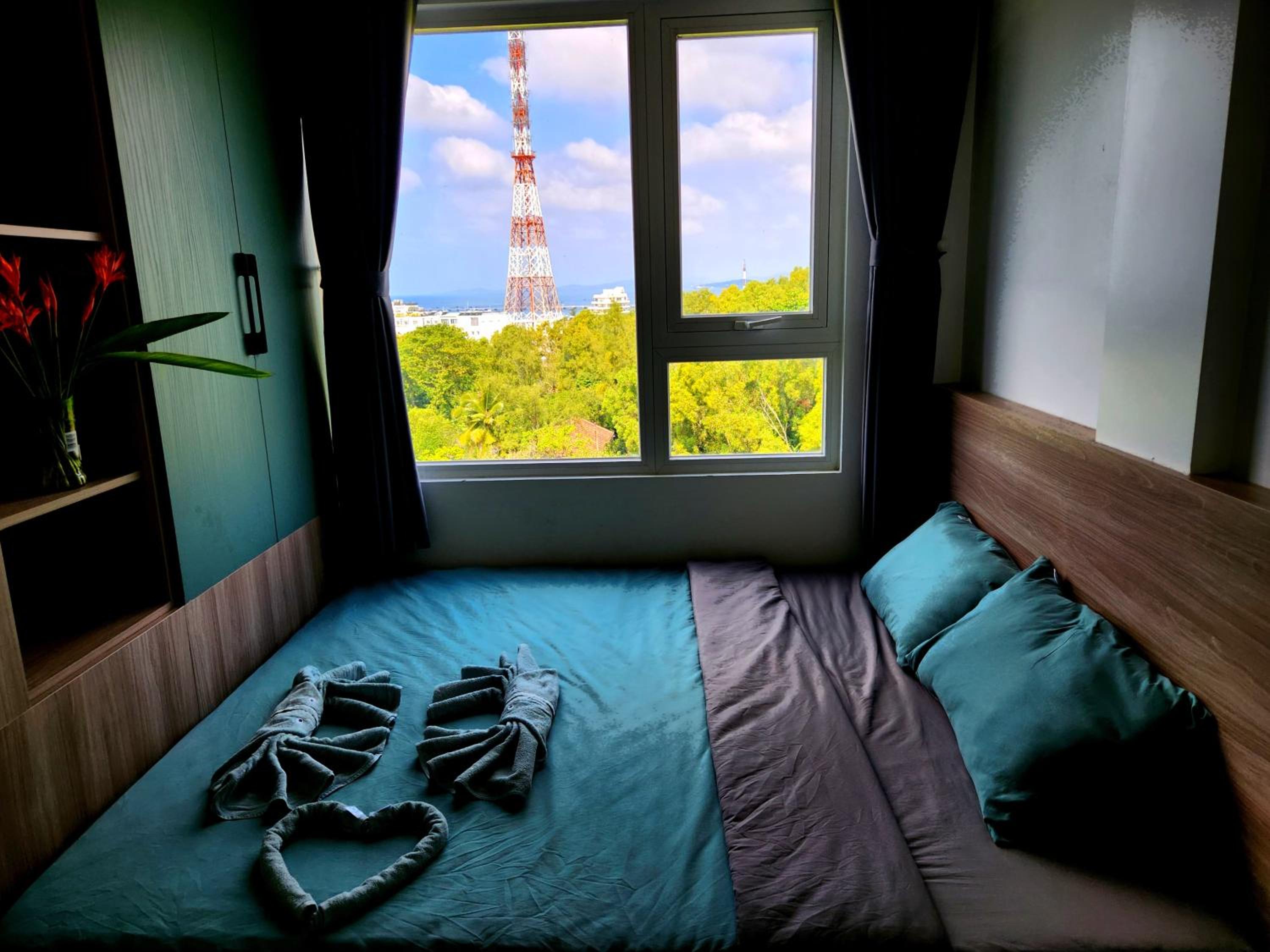 Apartment with Sea View - Photo 15