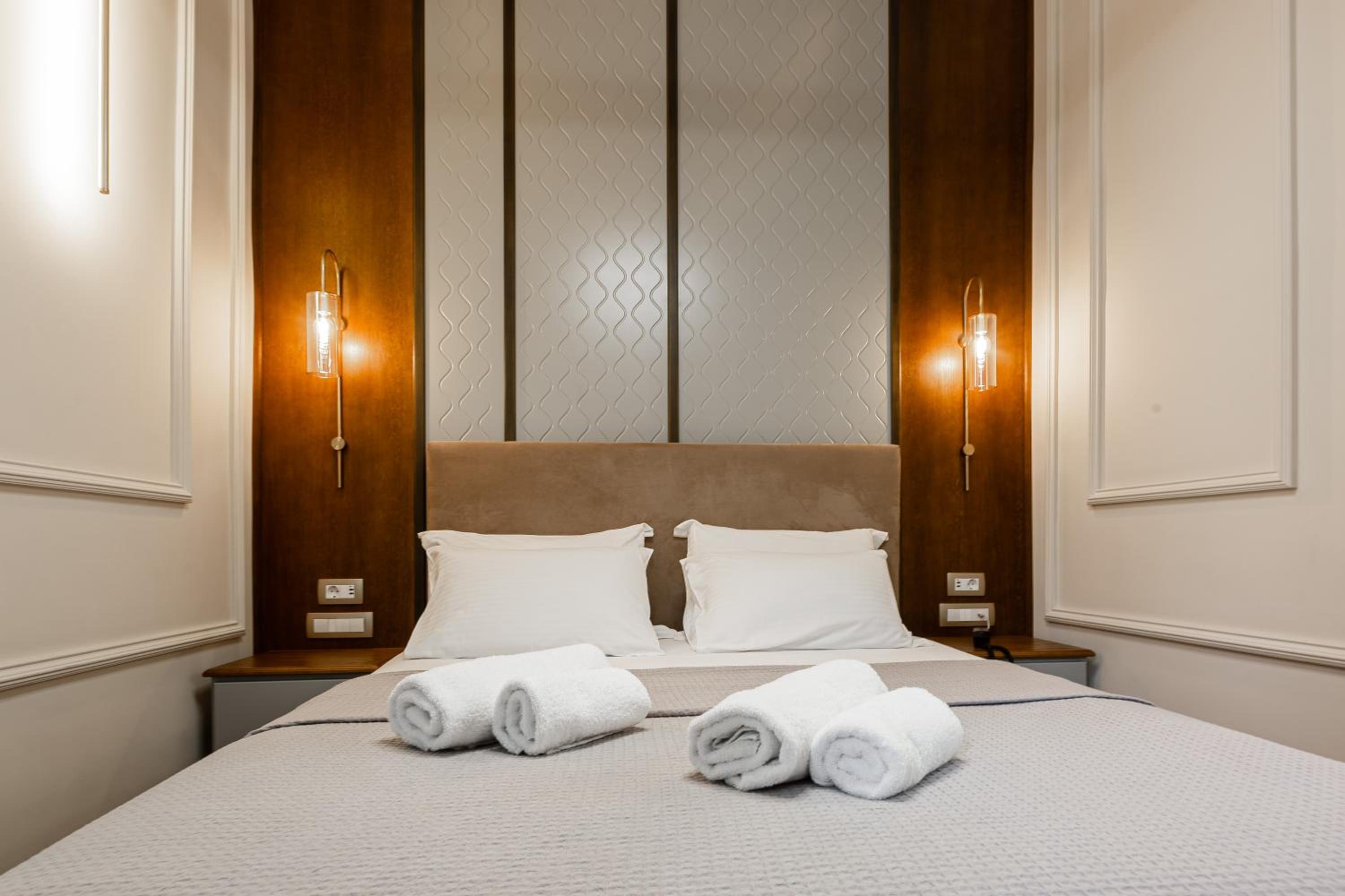 Standard Double Room - Photo 3