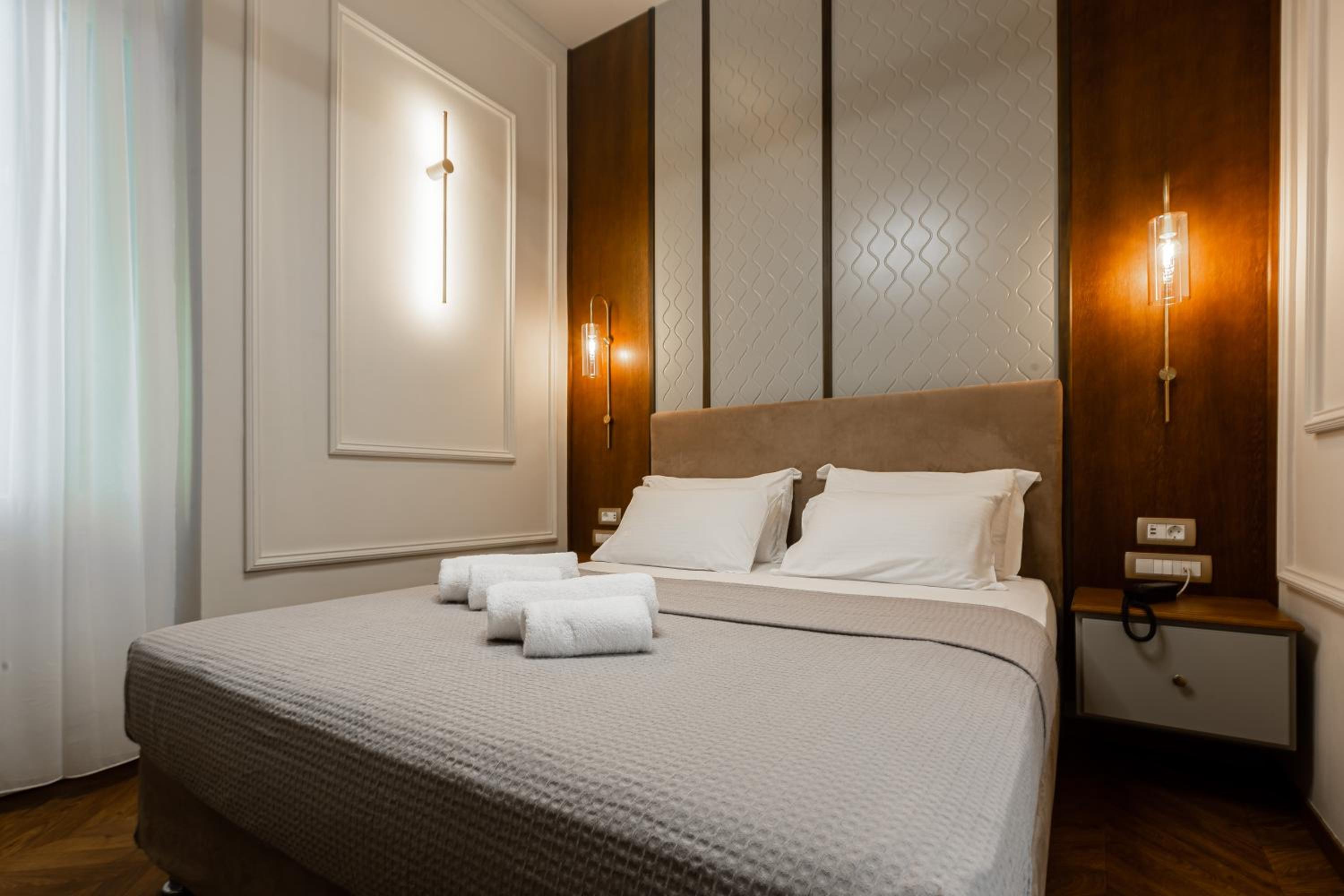Standard Double Room - Photo 4