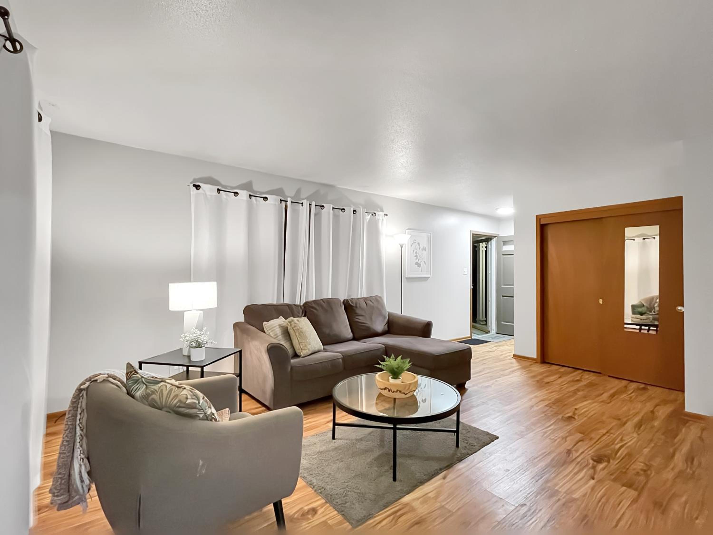 Deluxe Family Suite photo 1