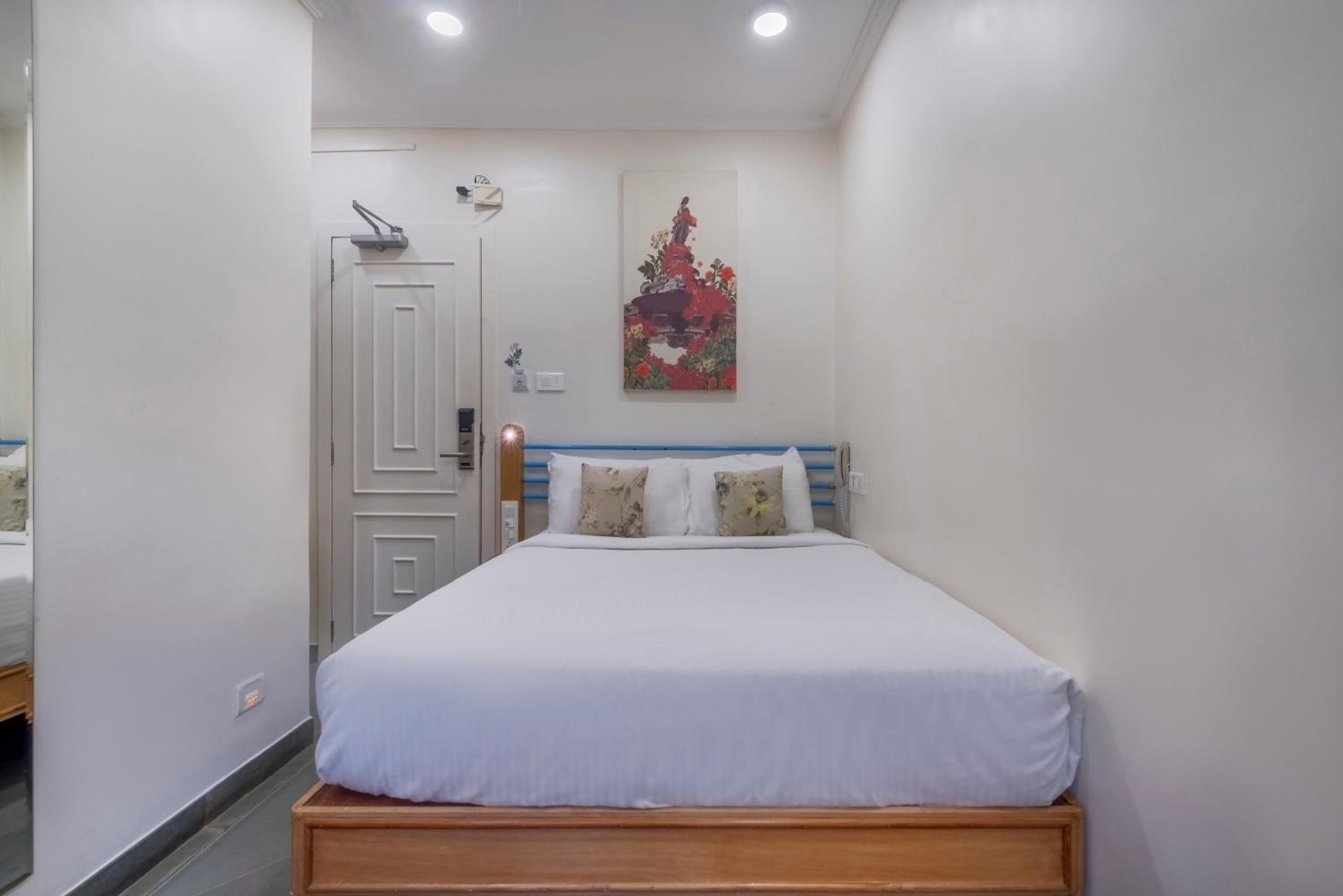Executive Room - Photo 5
