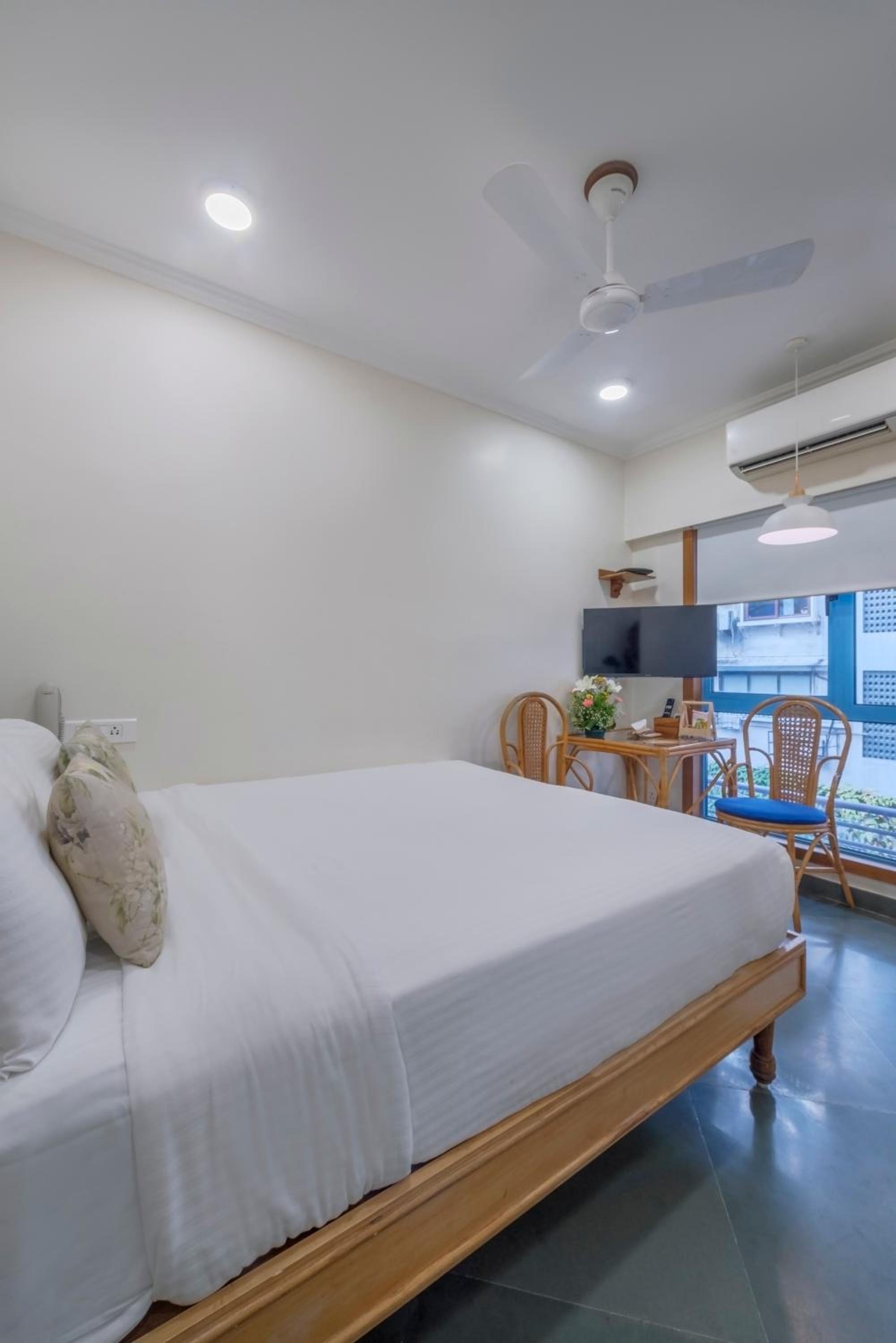 Executive Room - Photo 4