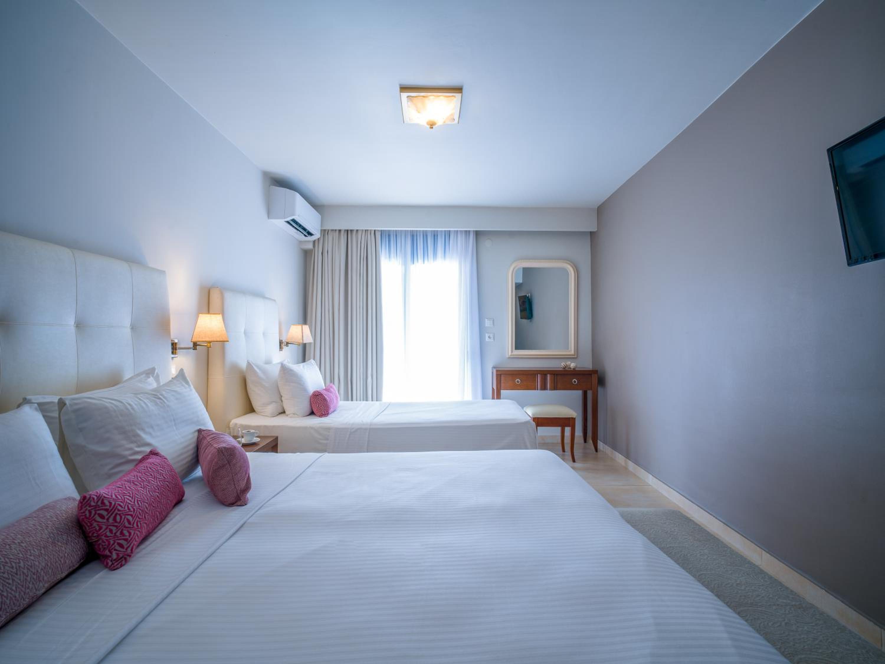 Standard Triple Room - Photo 4