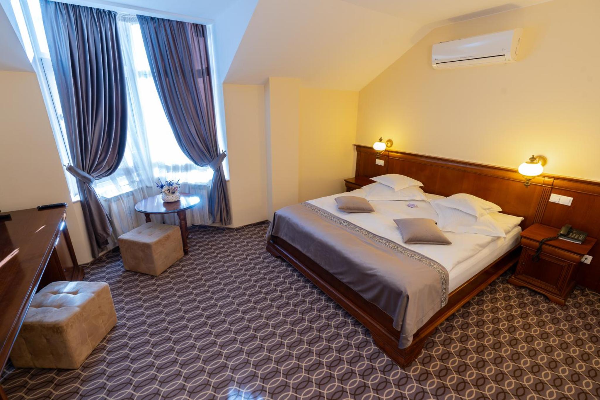 Standard Double Room - Photo 1