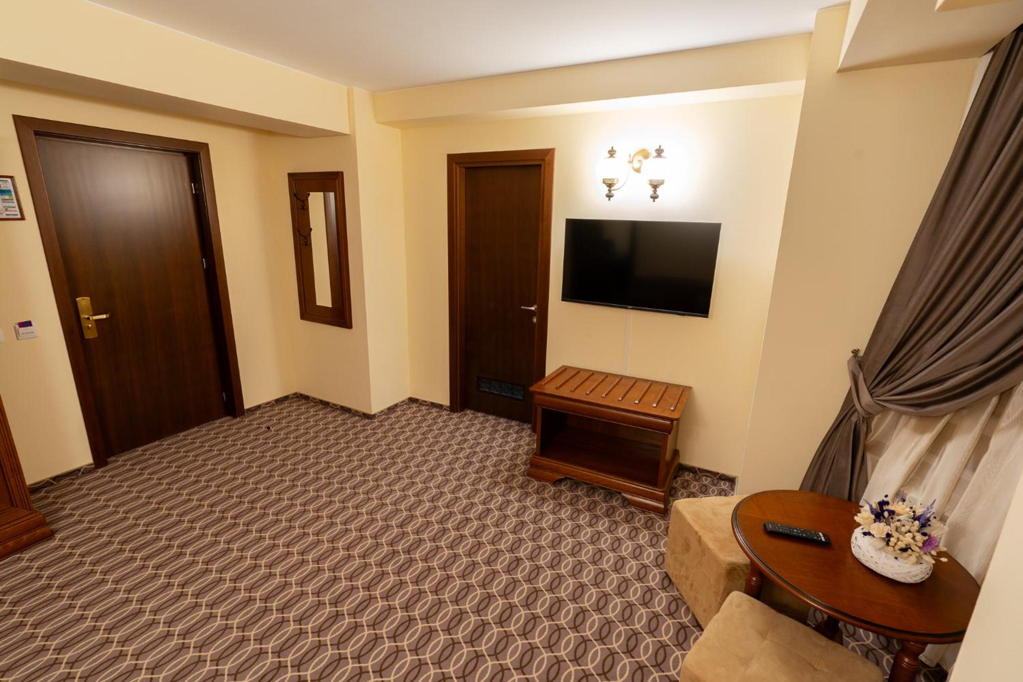 Standard Apartment **** - Photo 6