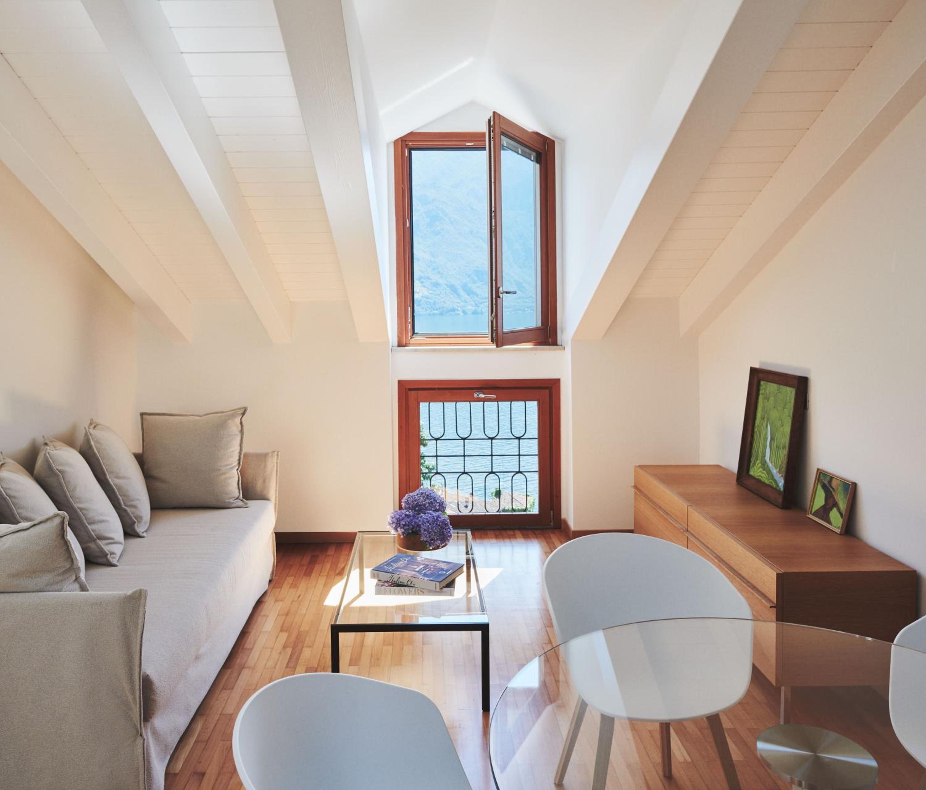 Apartment with Partial Lake View (4 Adults) - Annex