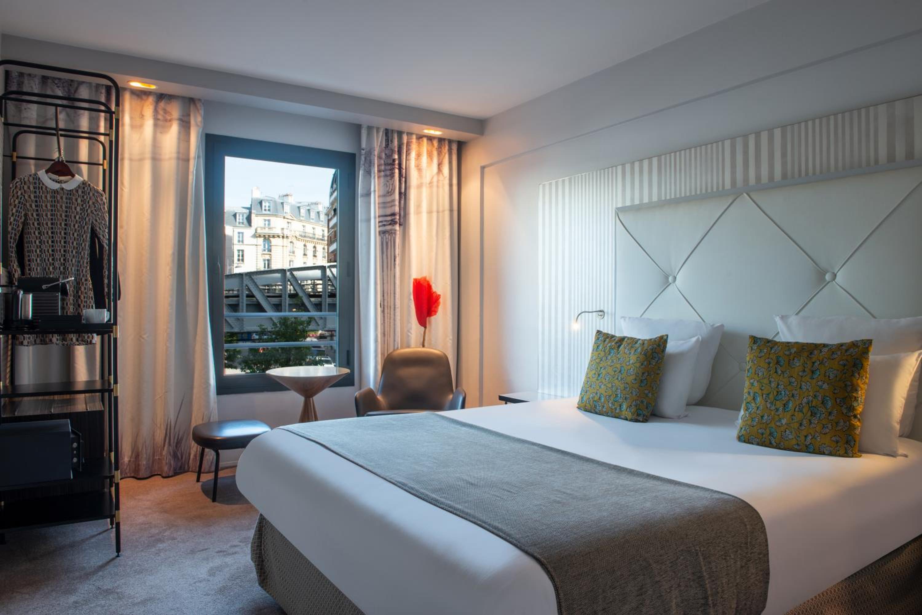 Double Room with Eiffel Tower View – 3rd and 4th floor