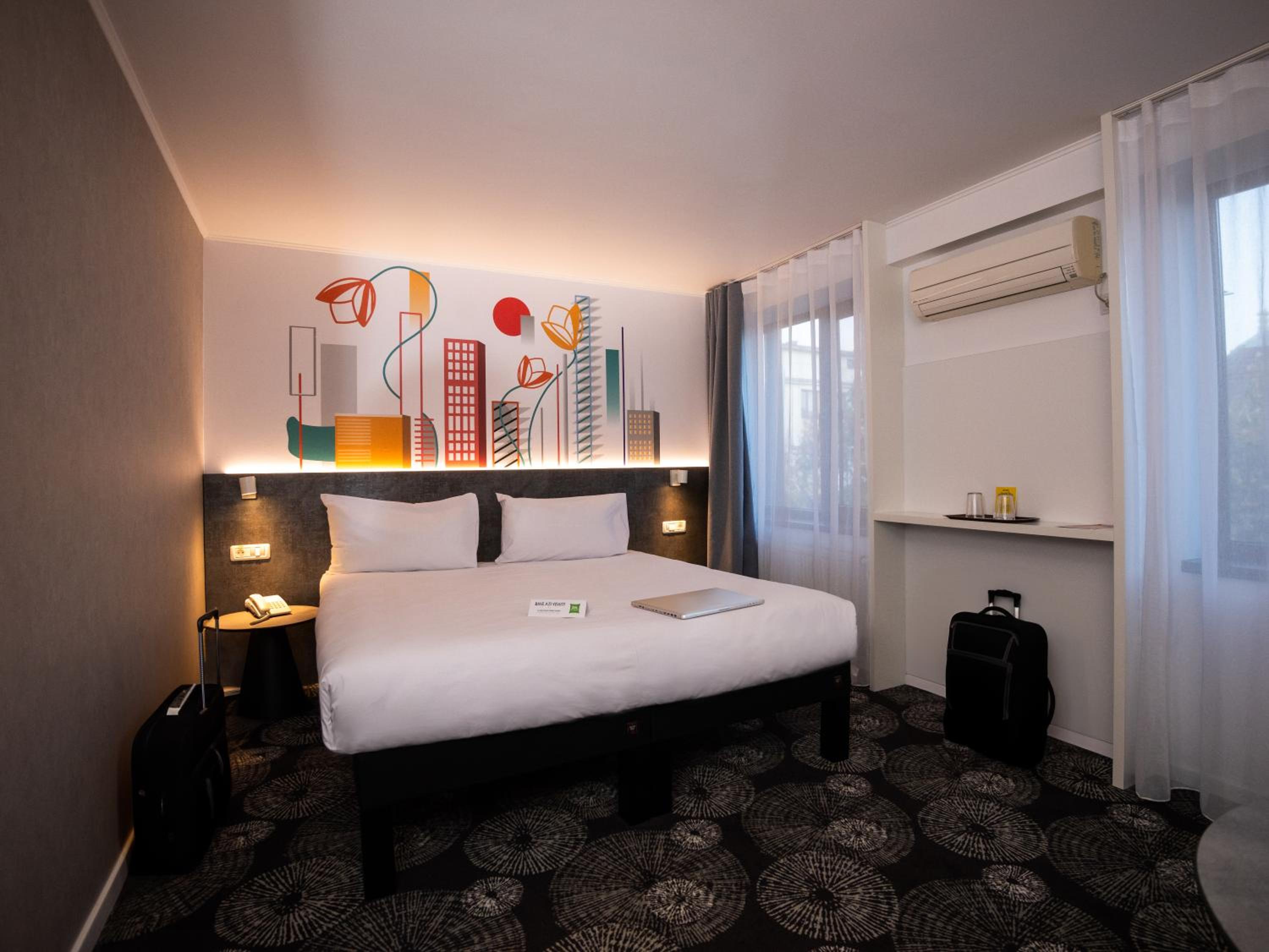 Standard Double Room - Photo 4