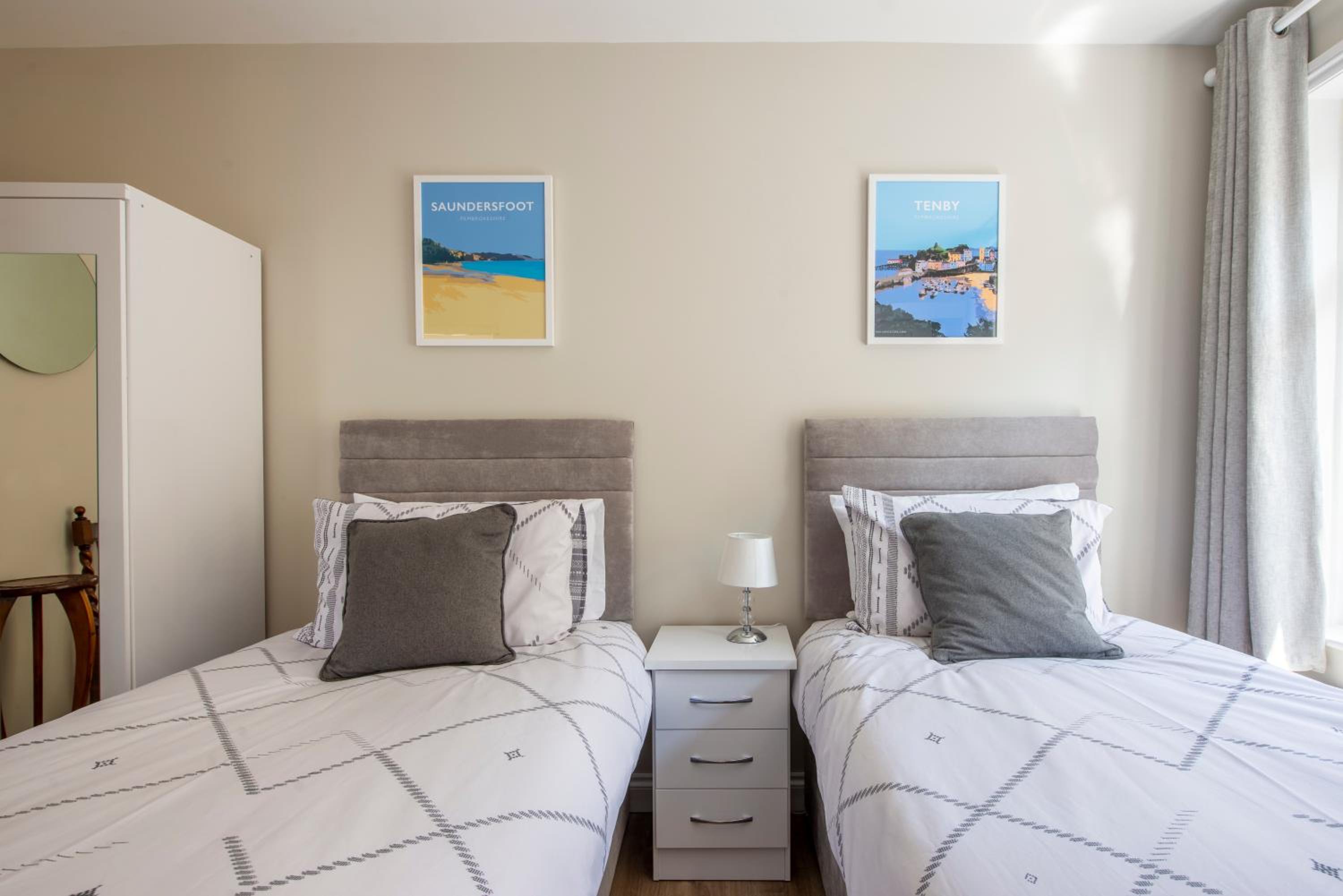 Three-Bedroom House photo 1