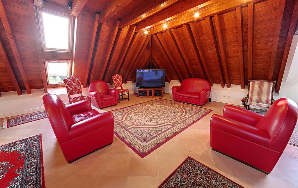 Deluxe Suite photo 1
