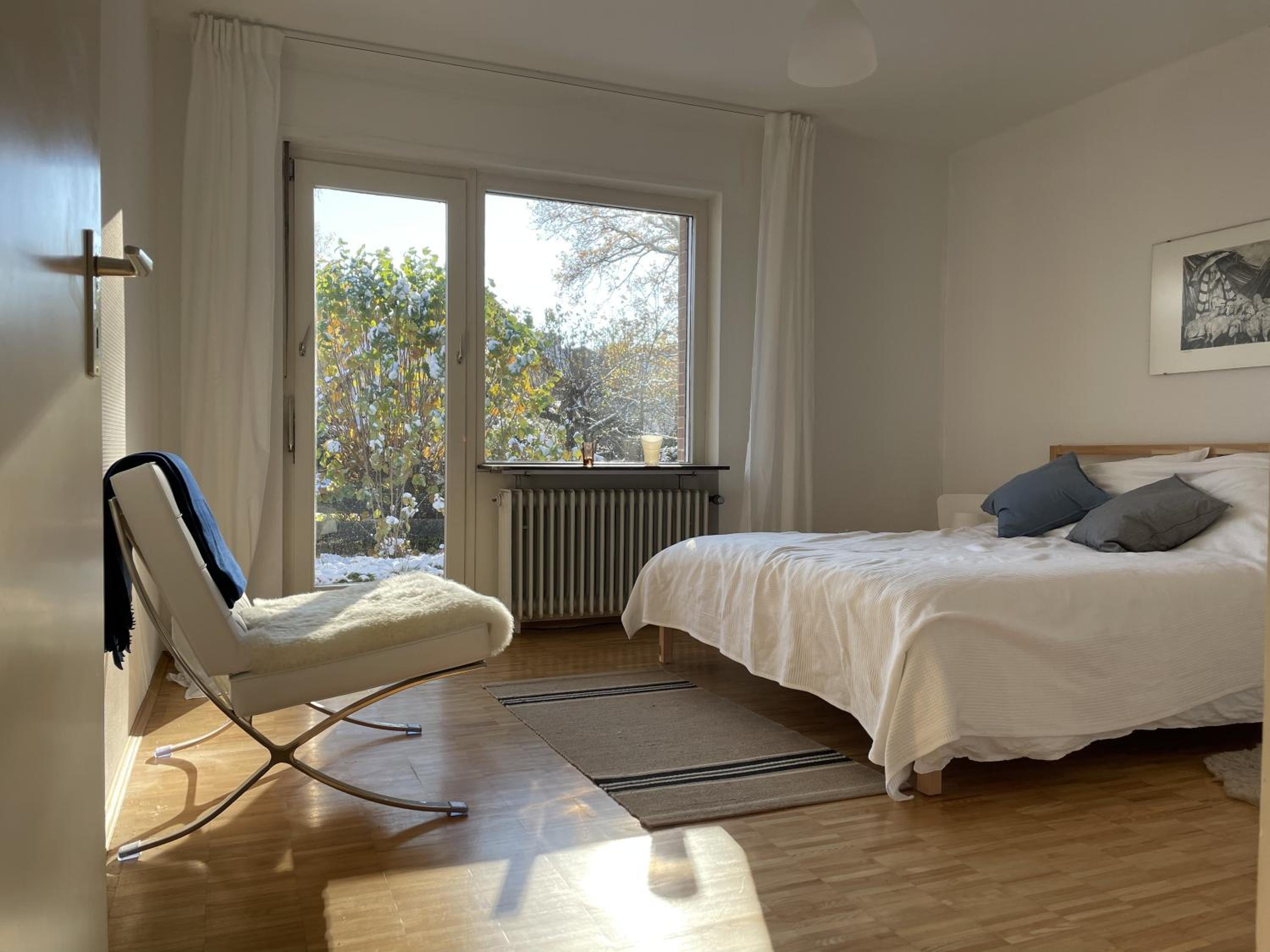Three-Bedroom House photo 1