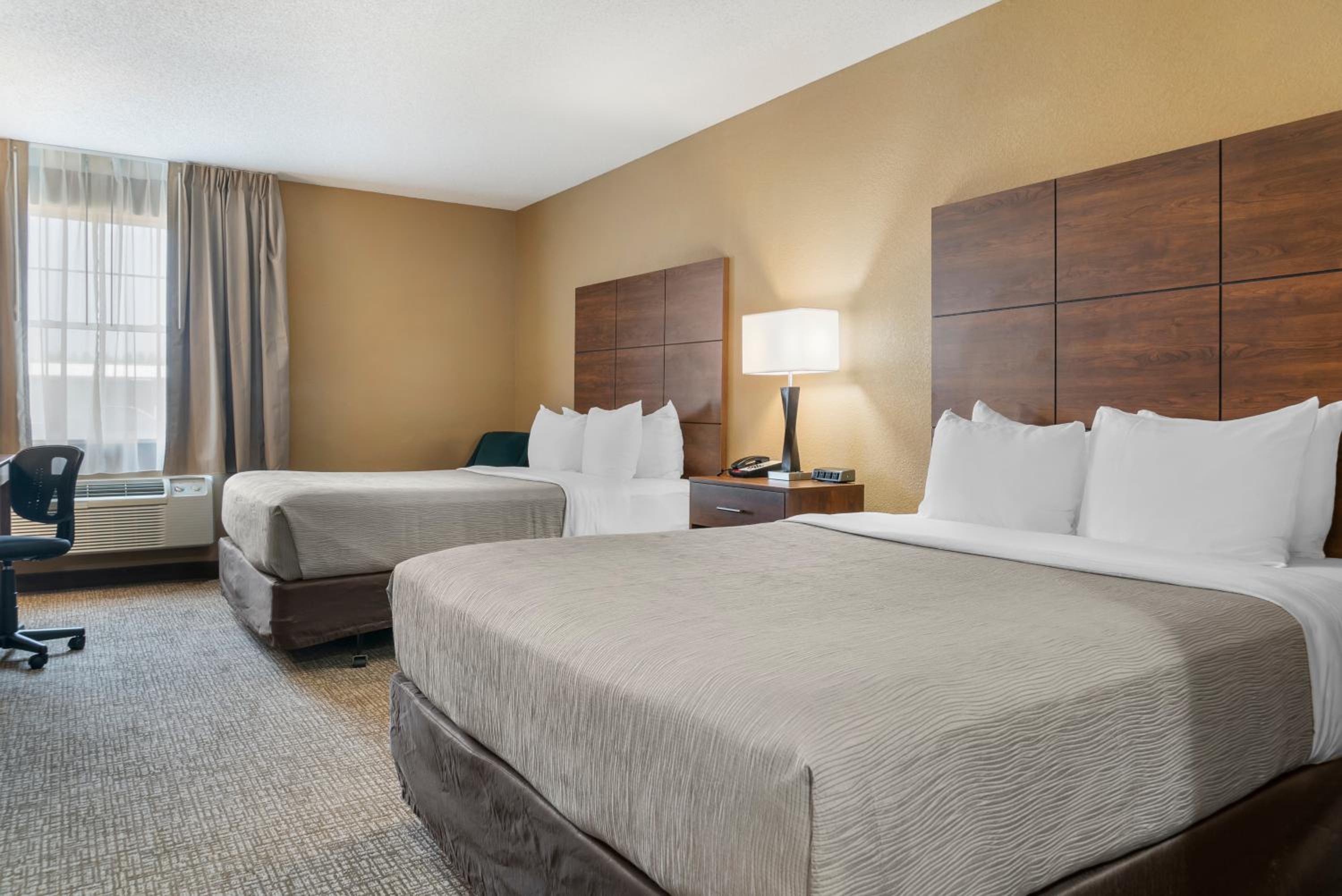 Standard Queen Room with Two Queen Beds - Non Smoking  photo 1
