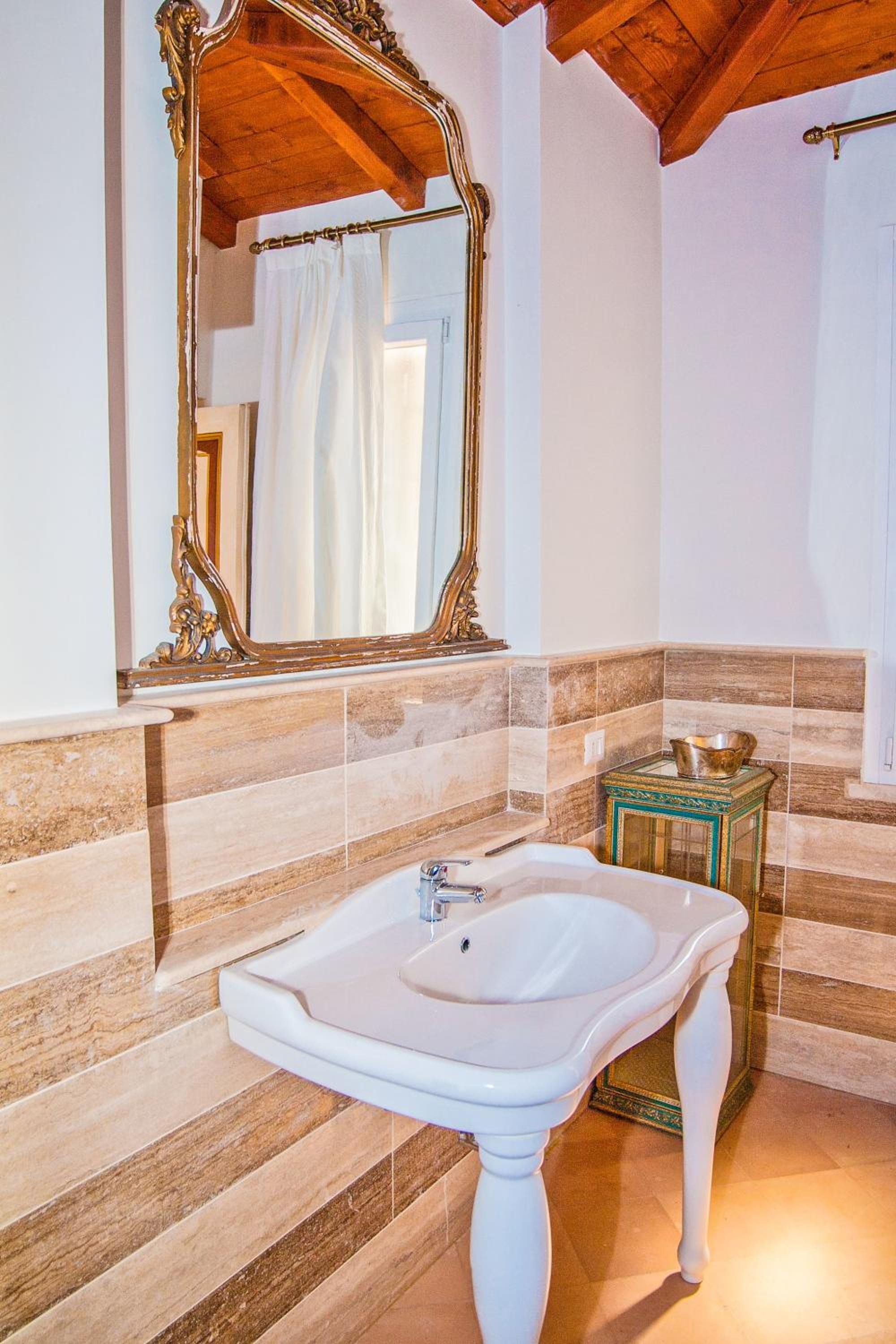 Double Room with Balcony photo 2